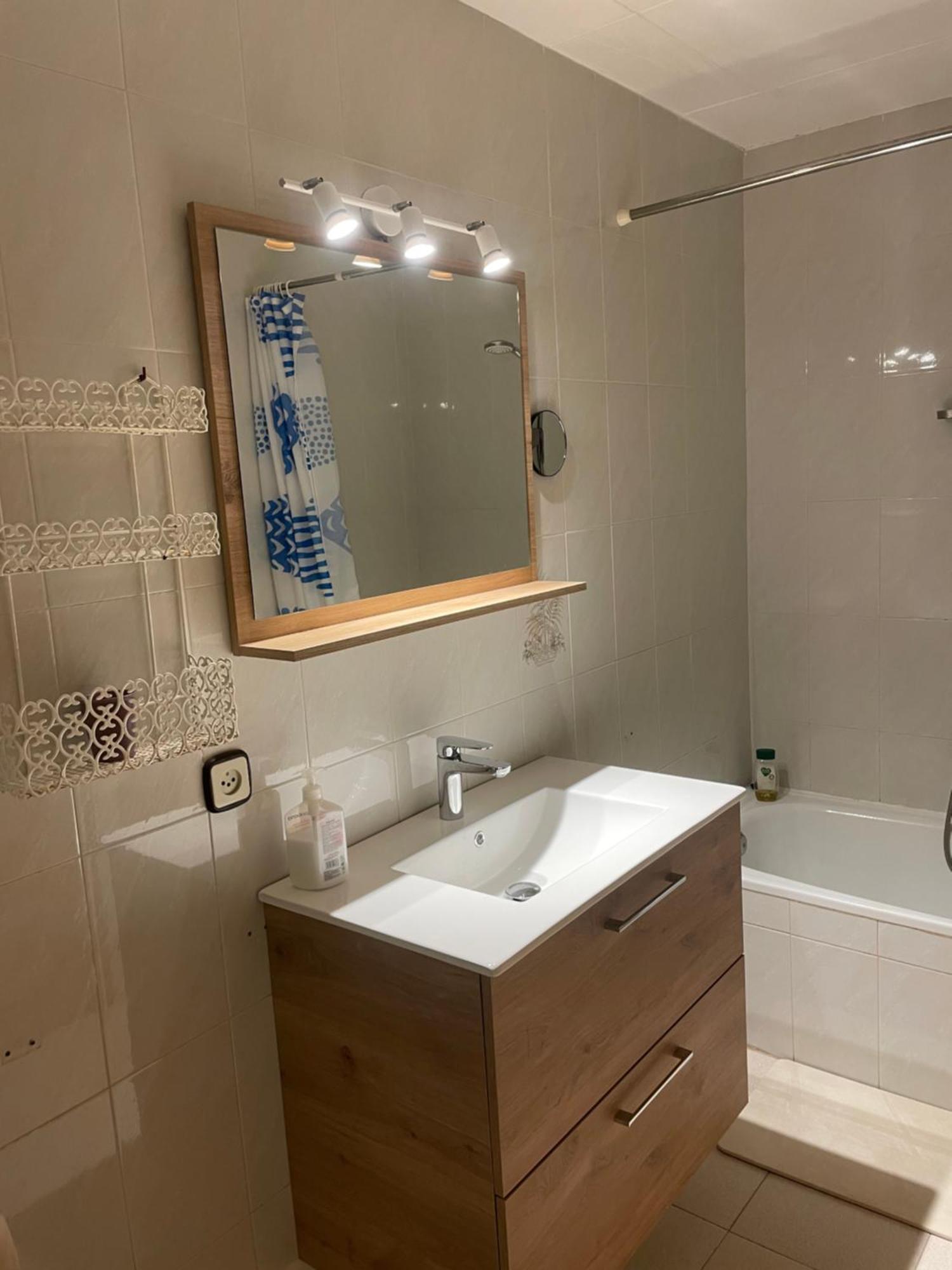 Apartamento Vue 5 Minutes A Pied De La - Draps Et Serviettes Non Fournis *