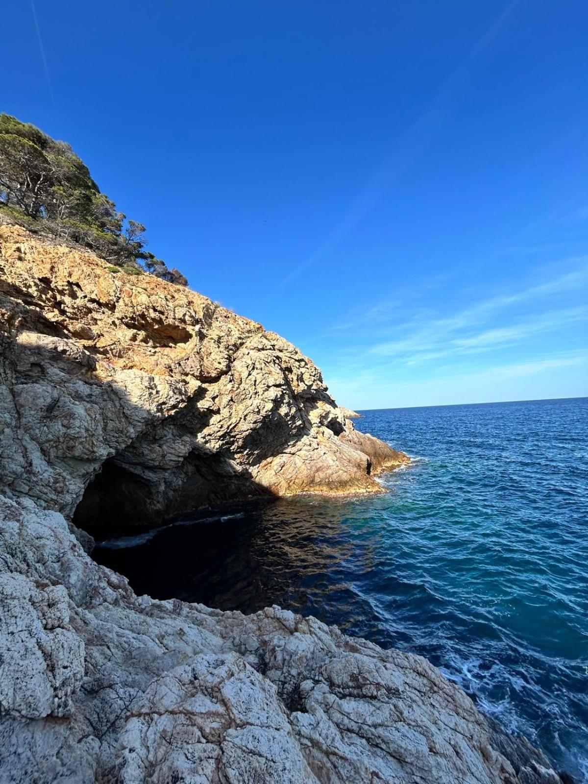 Apartment Thegoldsand Cala Salions Tossa De Mar *