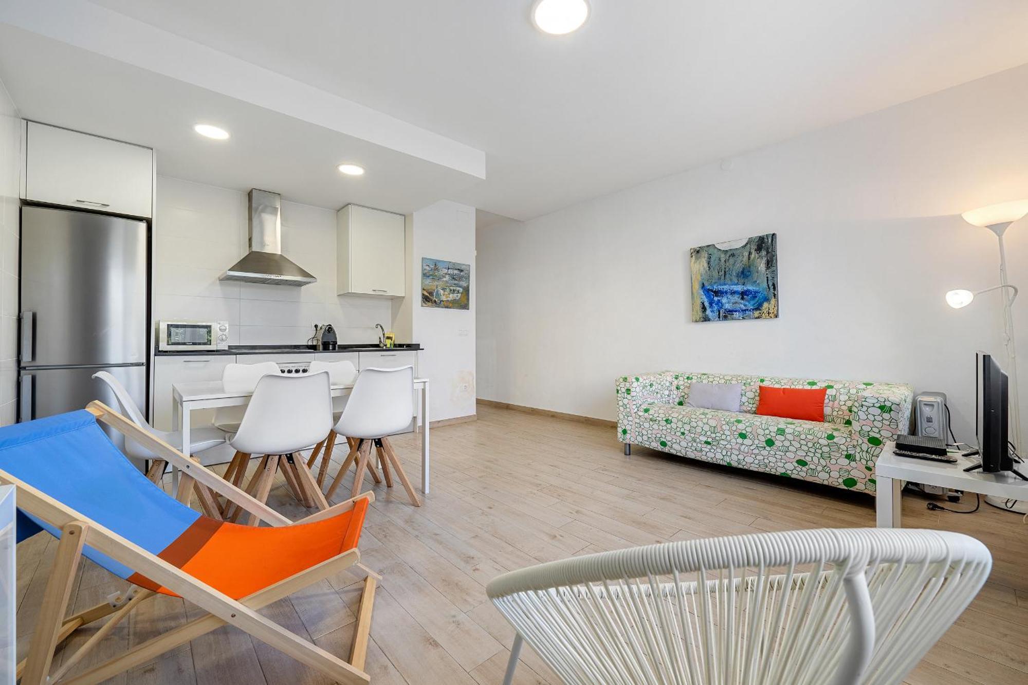 Hauzify I Diana Apartment