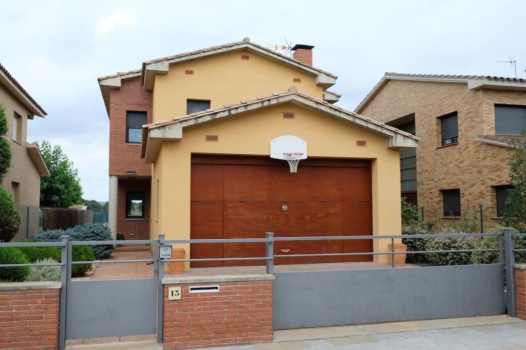 Apartment House In Girona - Emporda *