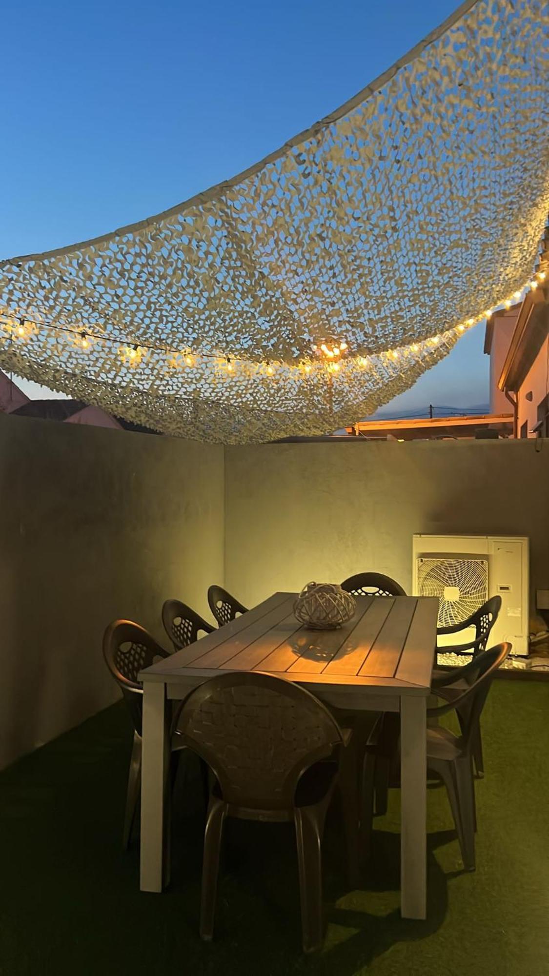 Casa En L Escala Con Piscina Y Wifi Free