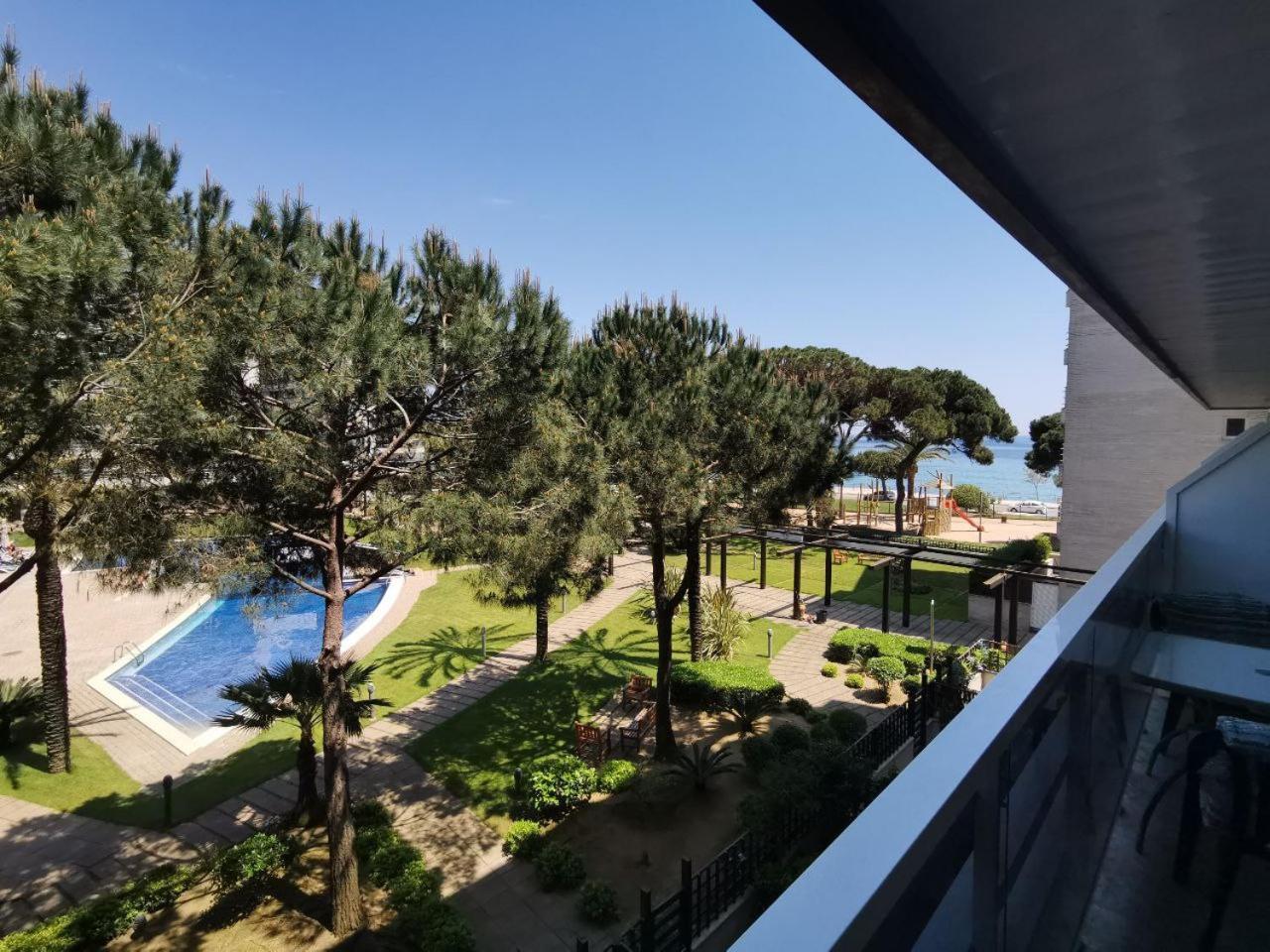 Near The Sea In Apartment *