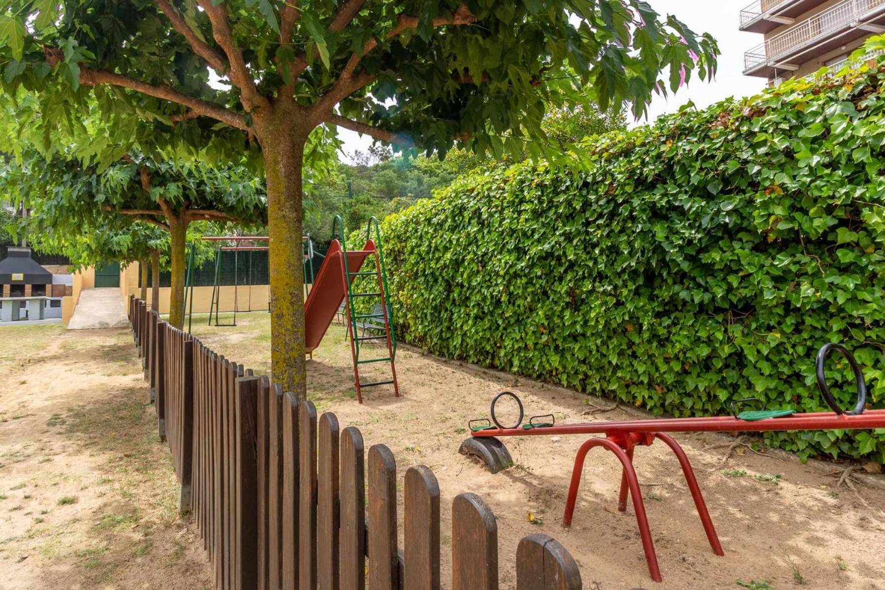 Caleta Sol 303 Con Piscina Comunitaria Gerona