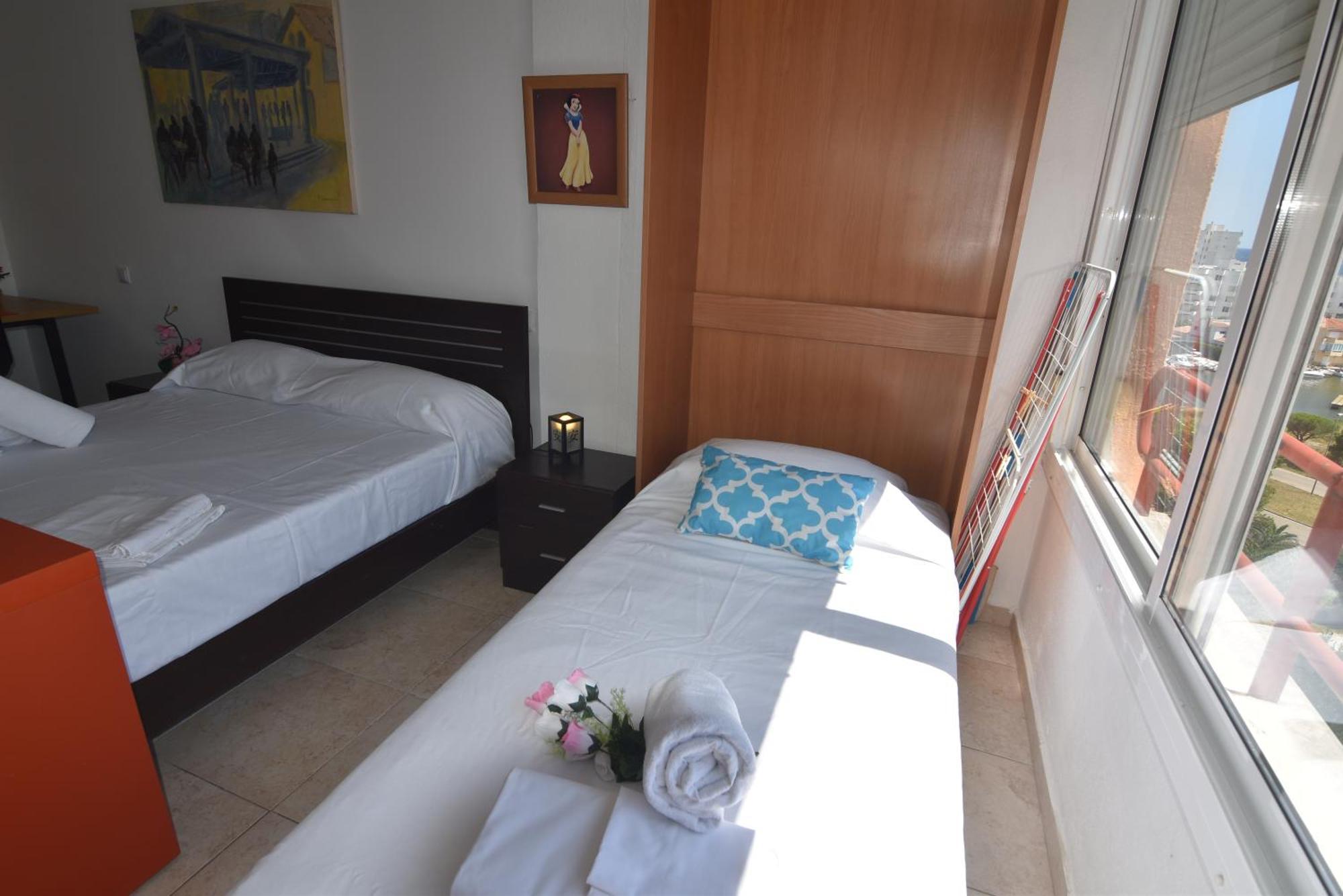 Rnet - 600 Isla De 7-19 Apartment *