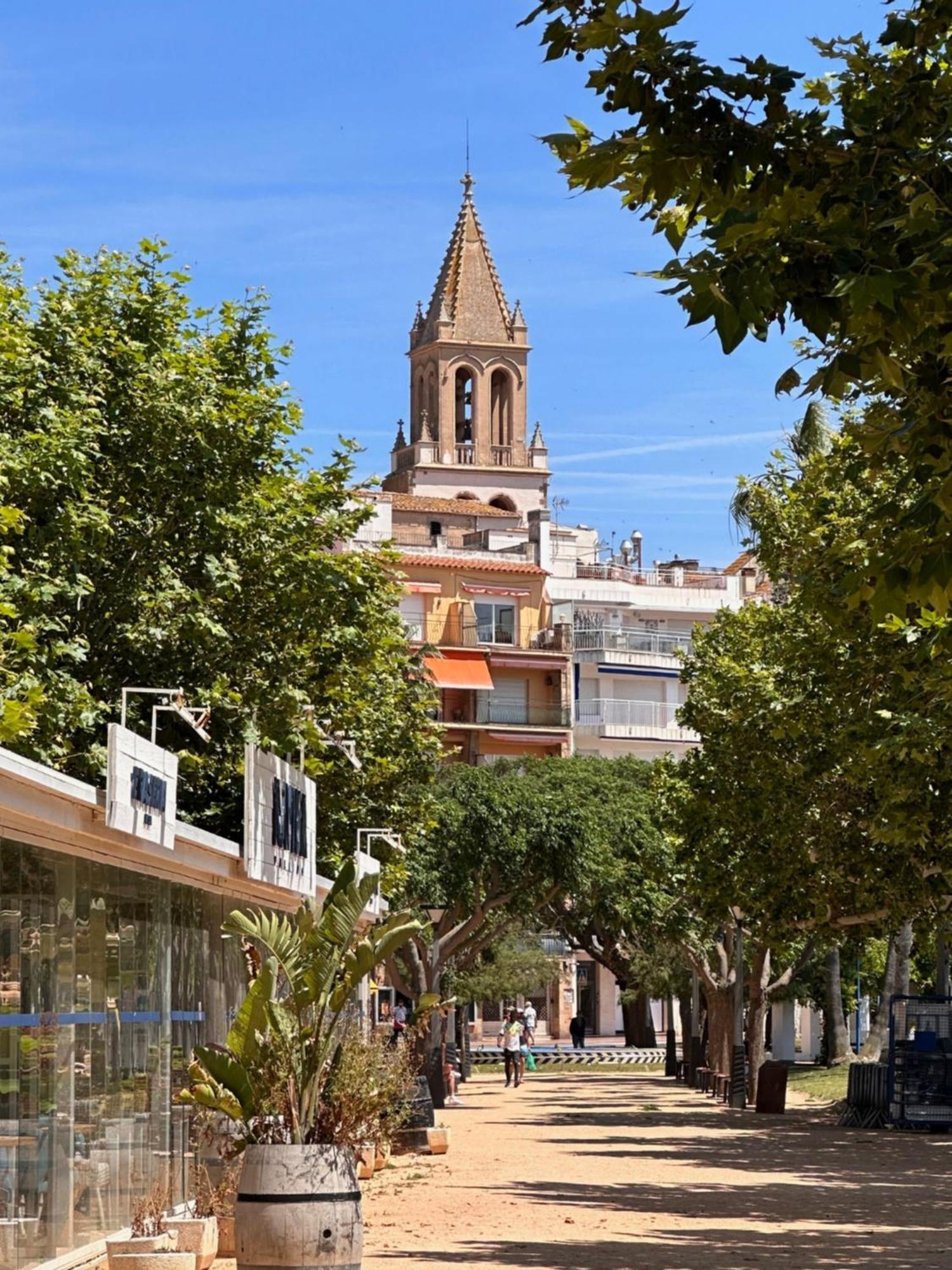 Apartamento Pis Amb Parquing Al Centre De *