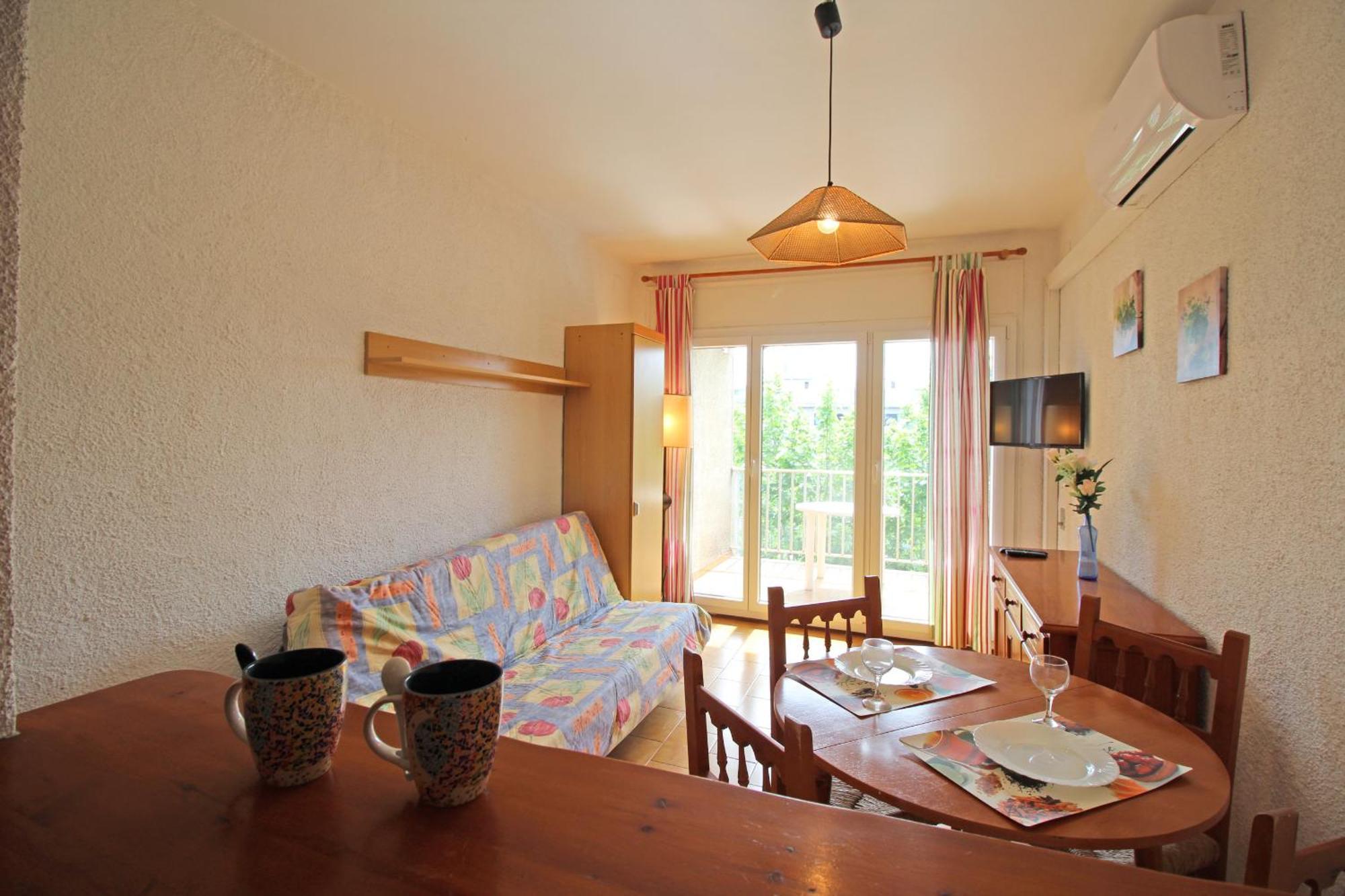 Basic Comfort Poblat Tipic 0168 Apartamento