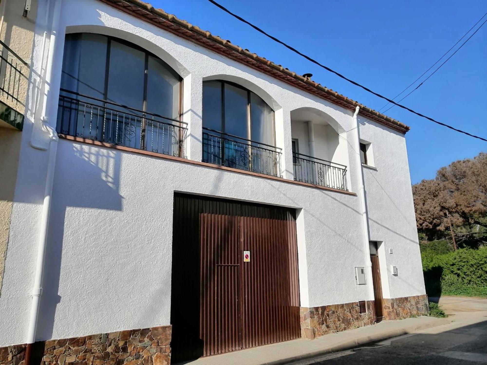 Casa Con Piscina En Calonge, Pueblo Medieval Entre Mar Y Montaña