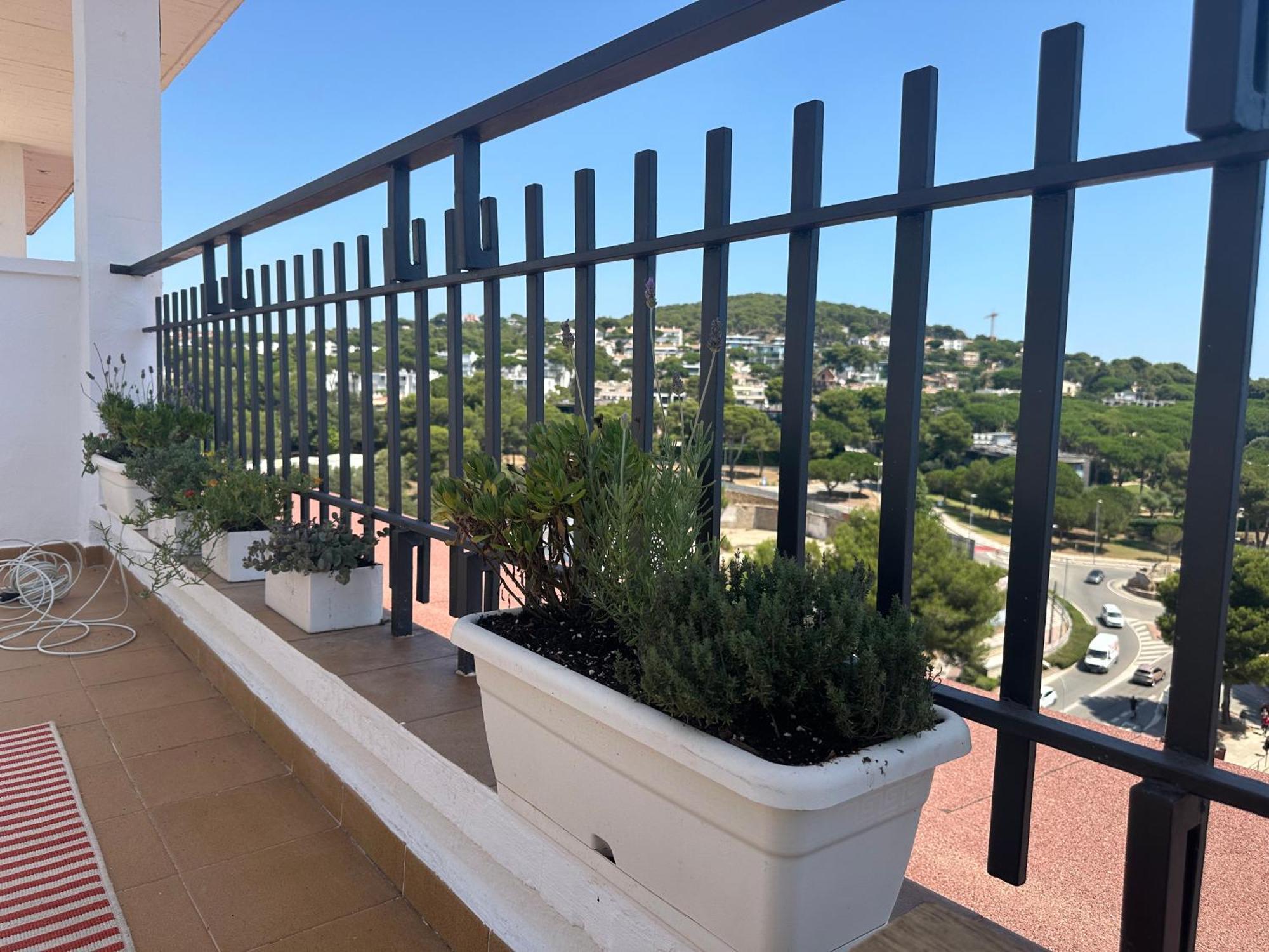 Beachfront Rooftop Haven In Playa De Aro