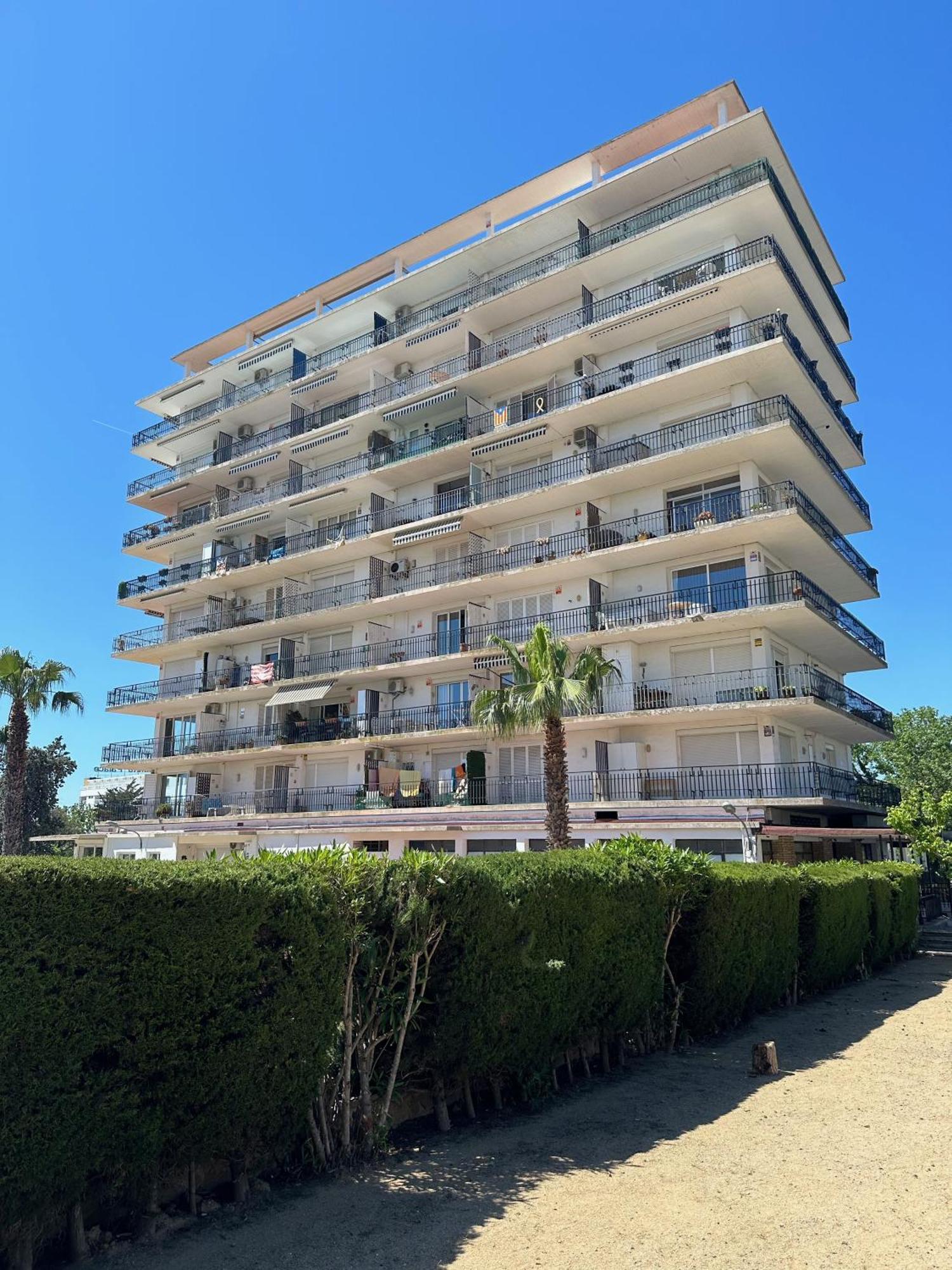 Beachfront Rooftop Haven In Playa De Aro