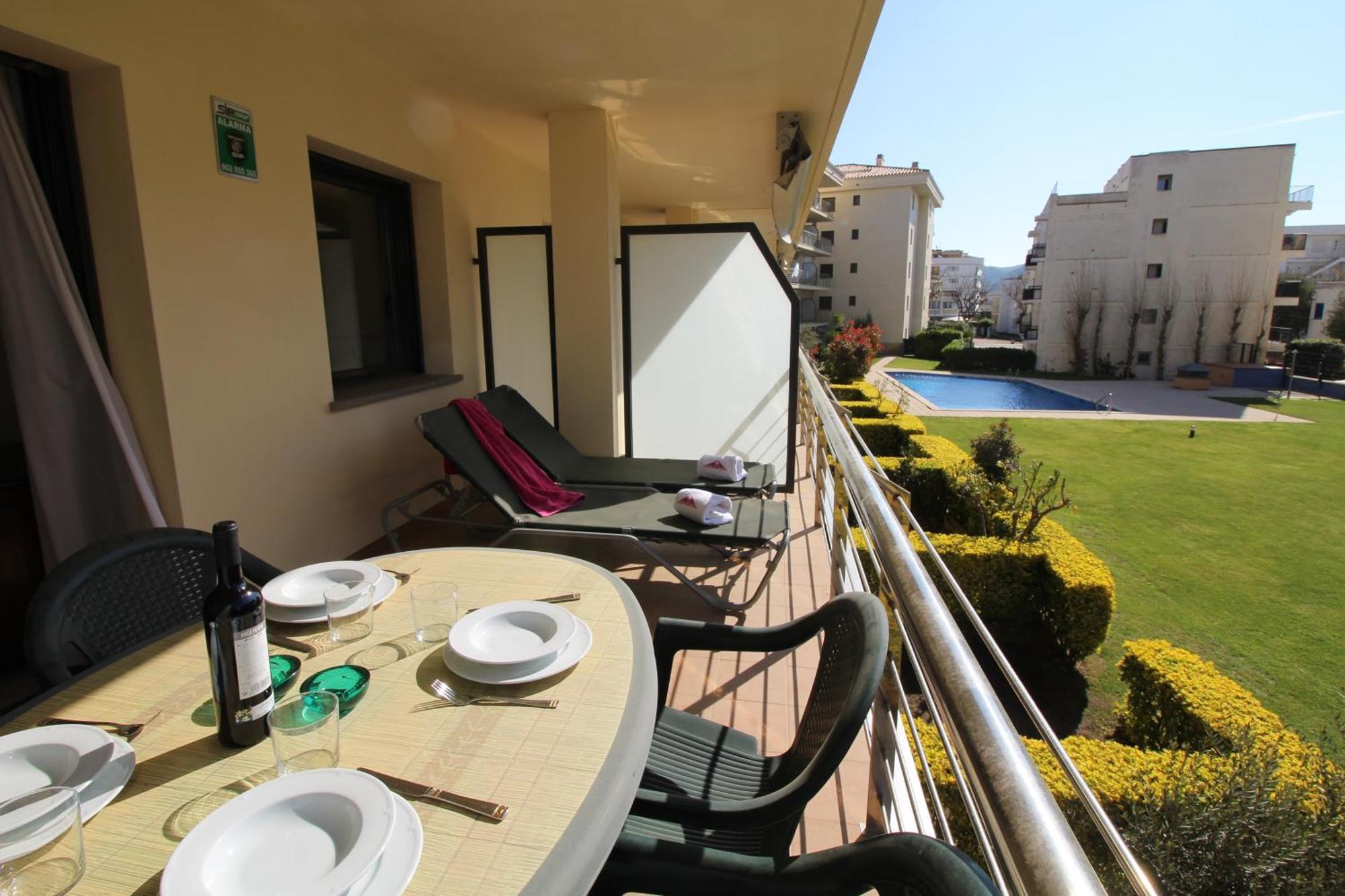 Apart-rent Milleni Ii 8010 Apartment Roses