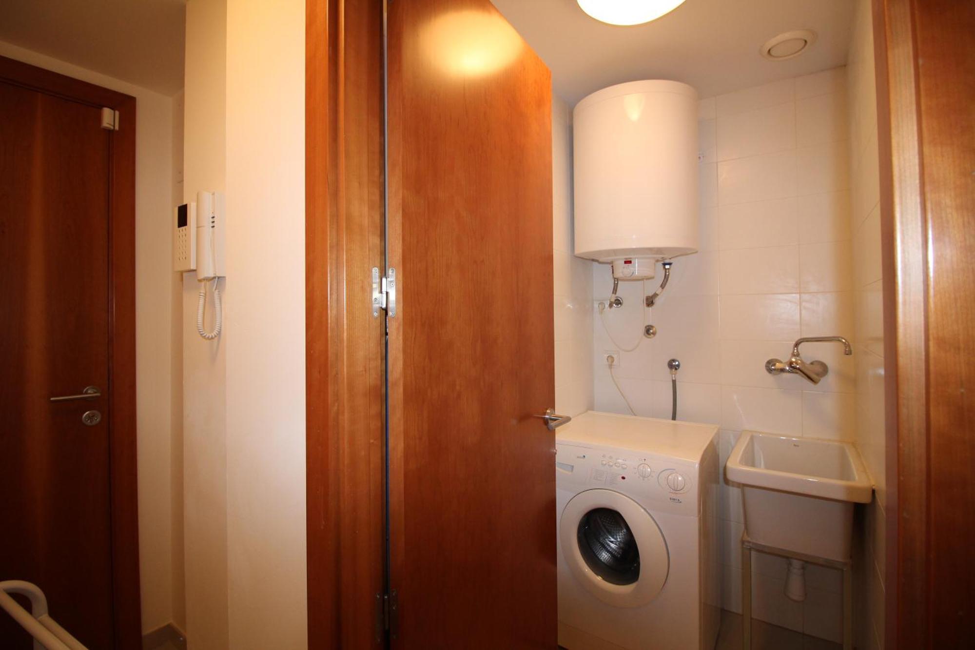Apart-rent Milleni Ii 8010 Apartment Roses