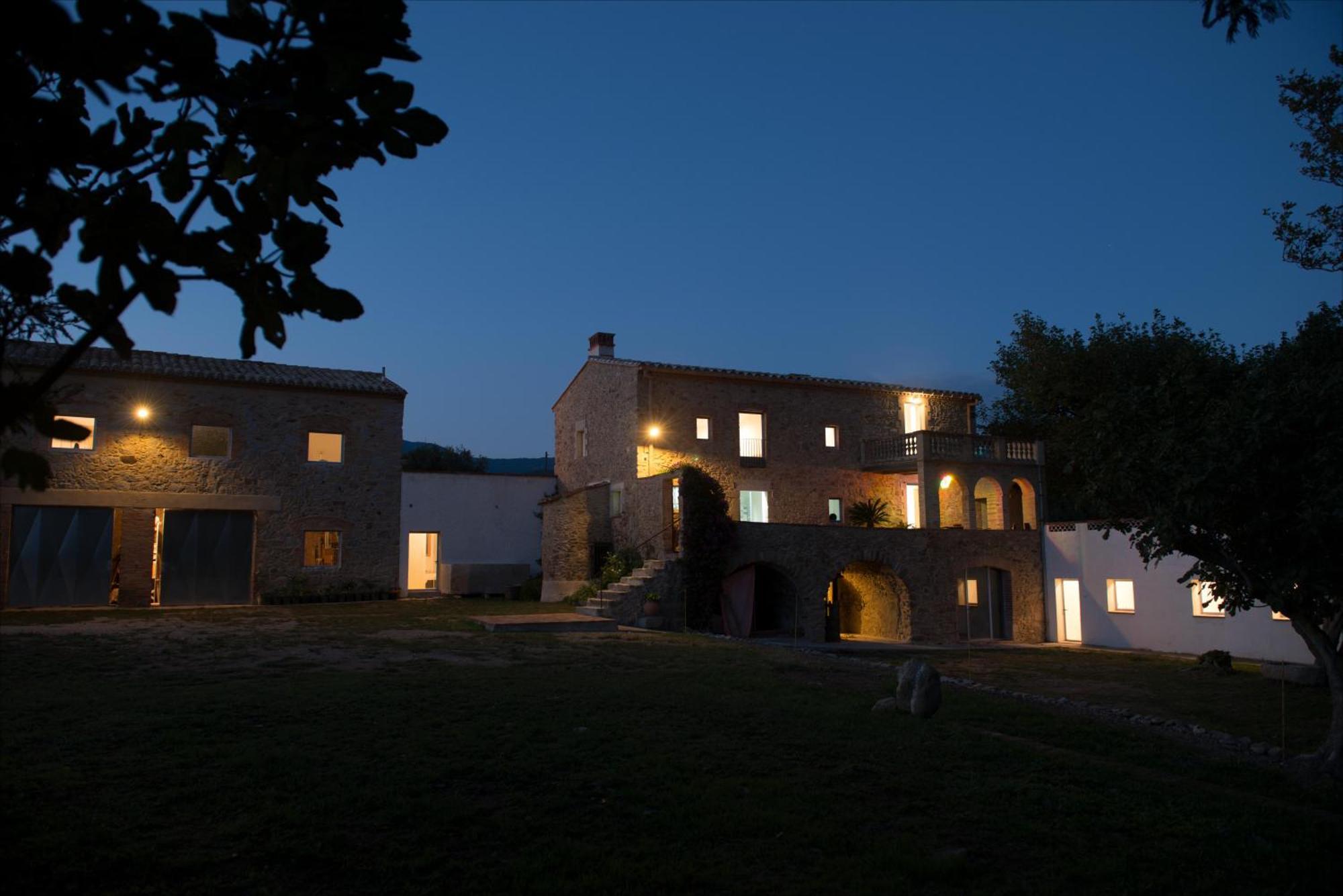 Loft De Diseno En Masia Rural, Cantallops, Girona Apartamento