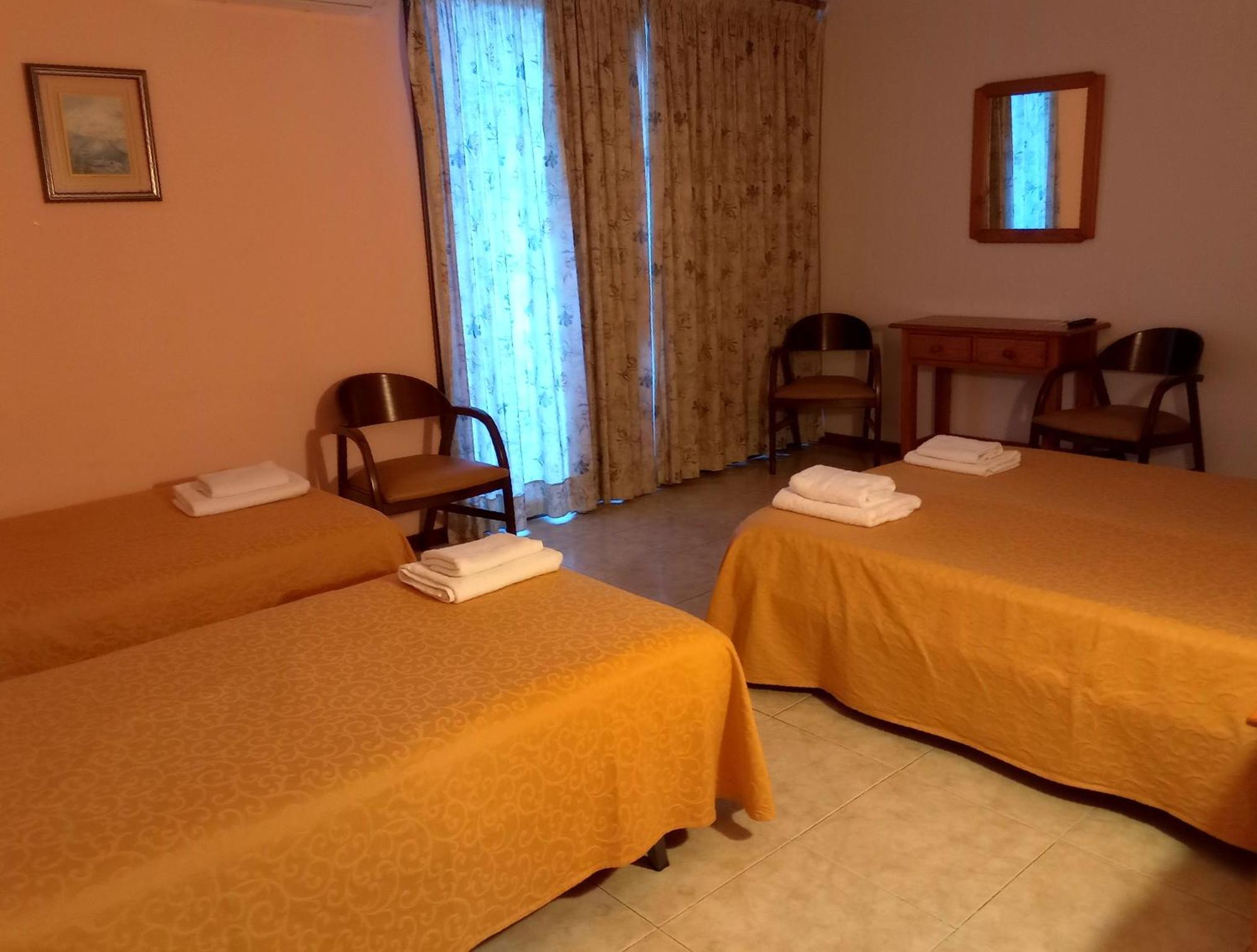 Hotel Vintage Mercedes 3*