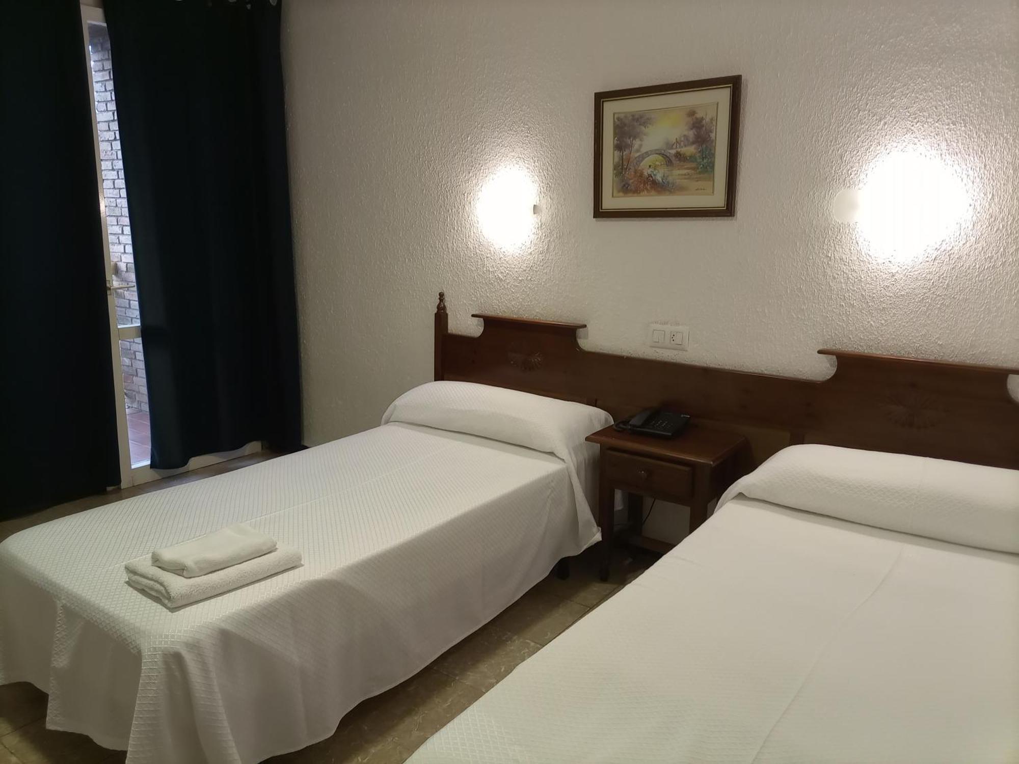 Vintage Mercedes Hotel Lloret de Mar