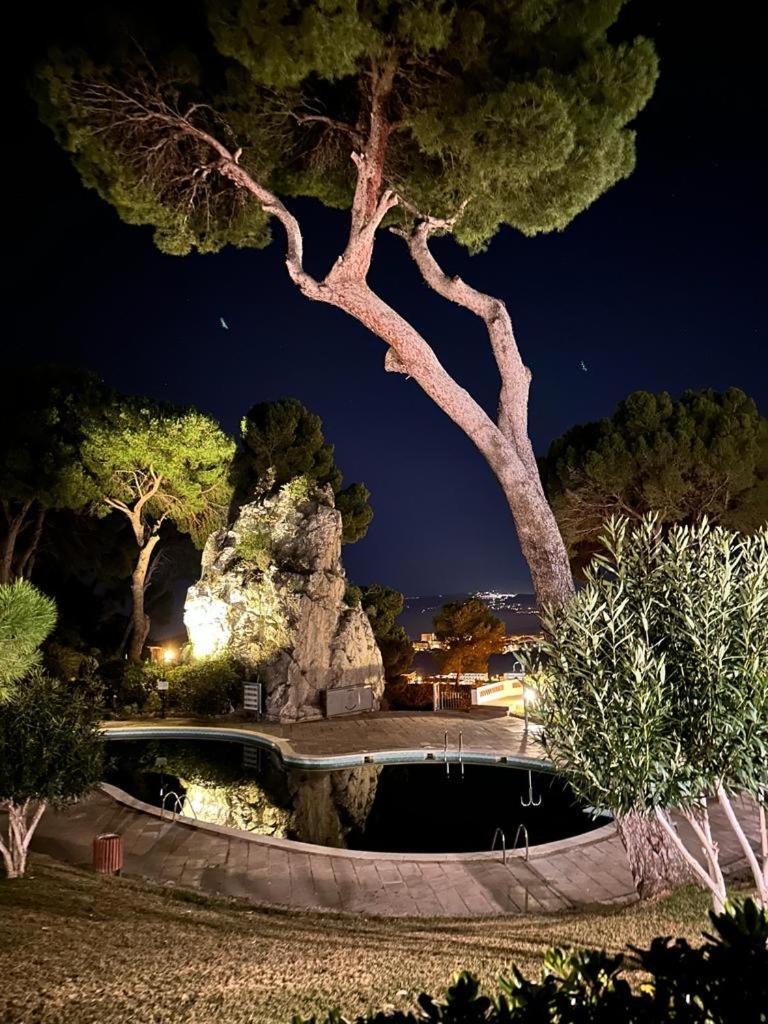 Mediterrania 98 Holiday home *
