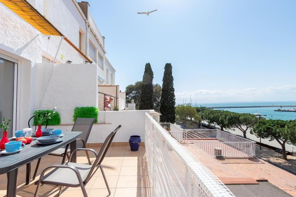 Merce 30-amplia Con Vistas Al Mar Сasa de vacaciones Rosas