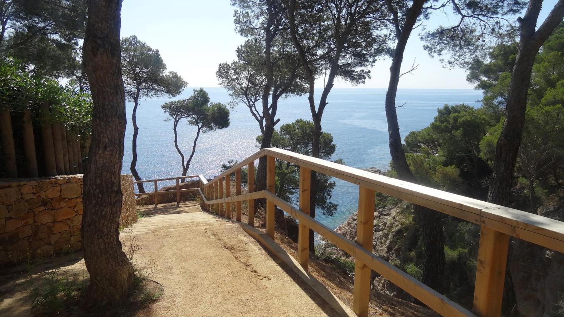 A 300 M De La Playa De Mp 502