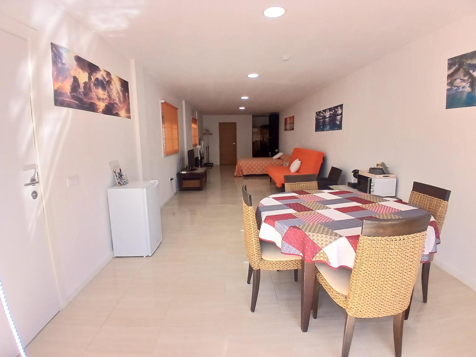 Gran Estudio De 50m2 Cerca Costa Brava Apartamento