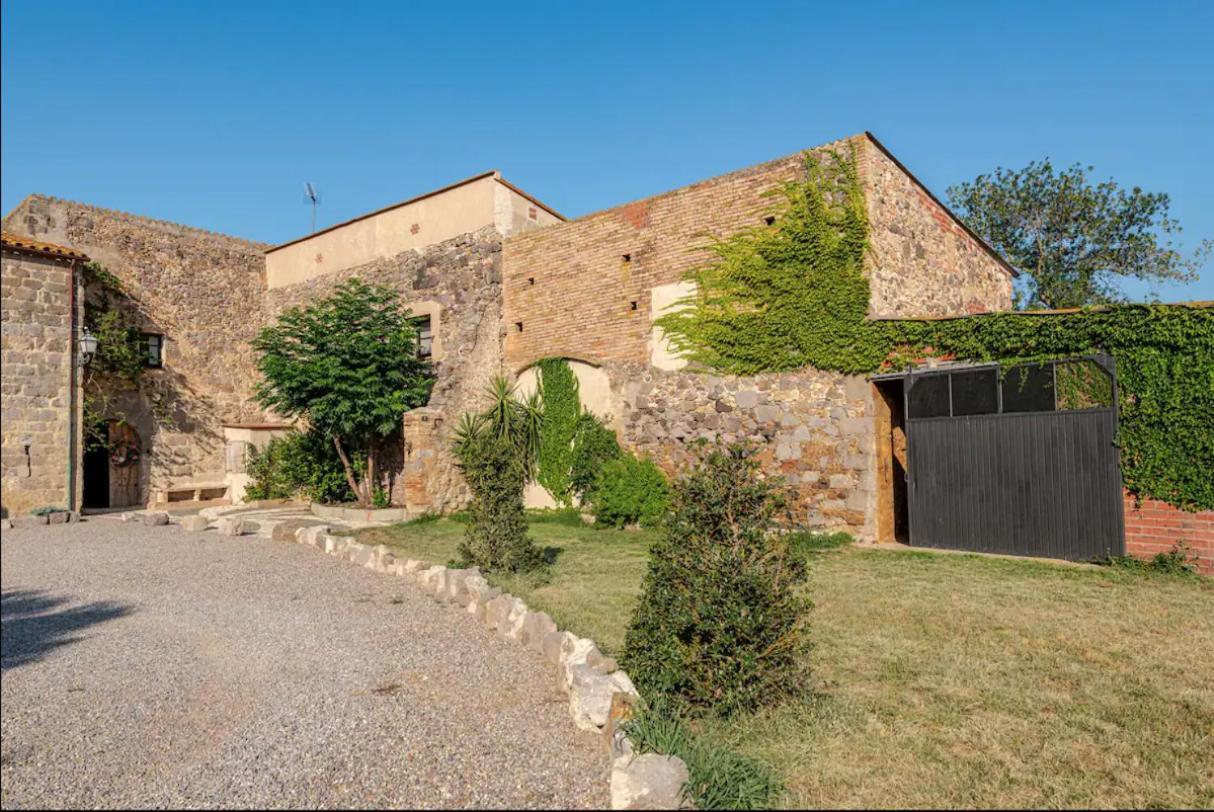 Apartment Cal Robusto, In Masia With Horses