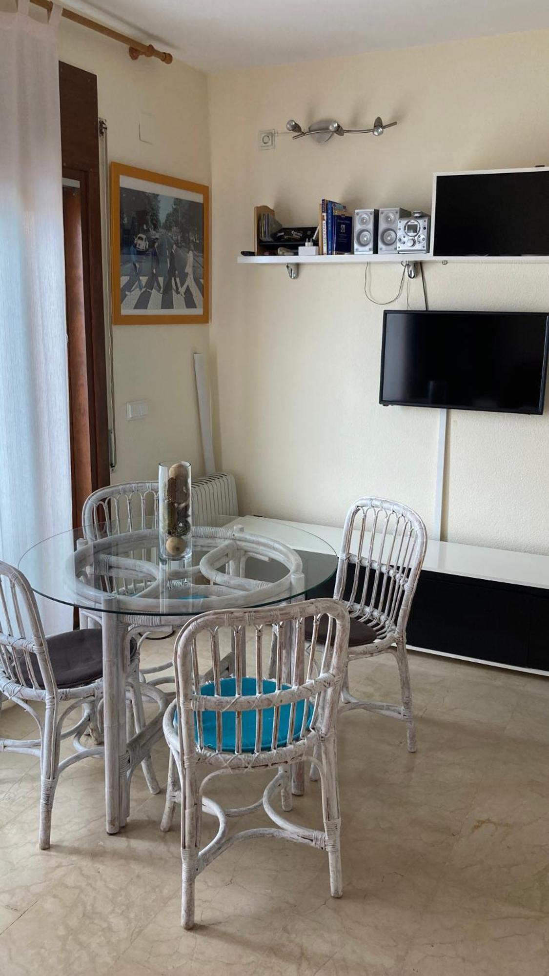 Apartamento L'Escala Apartment *