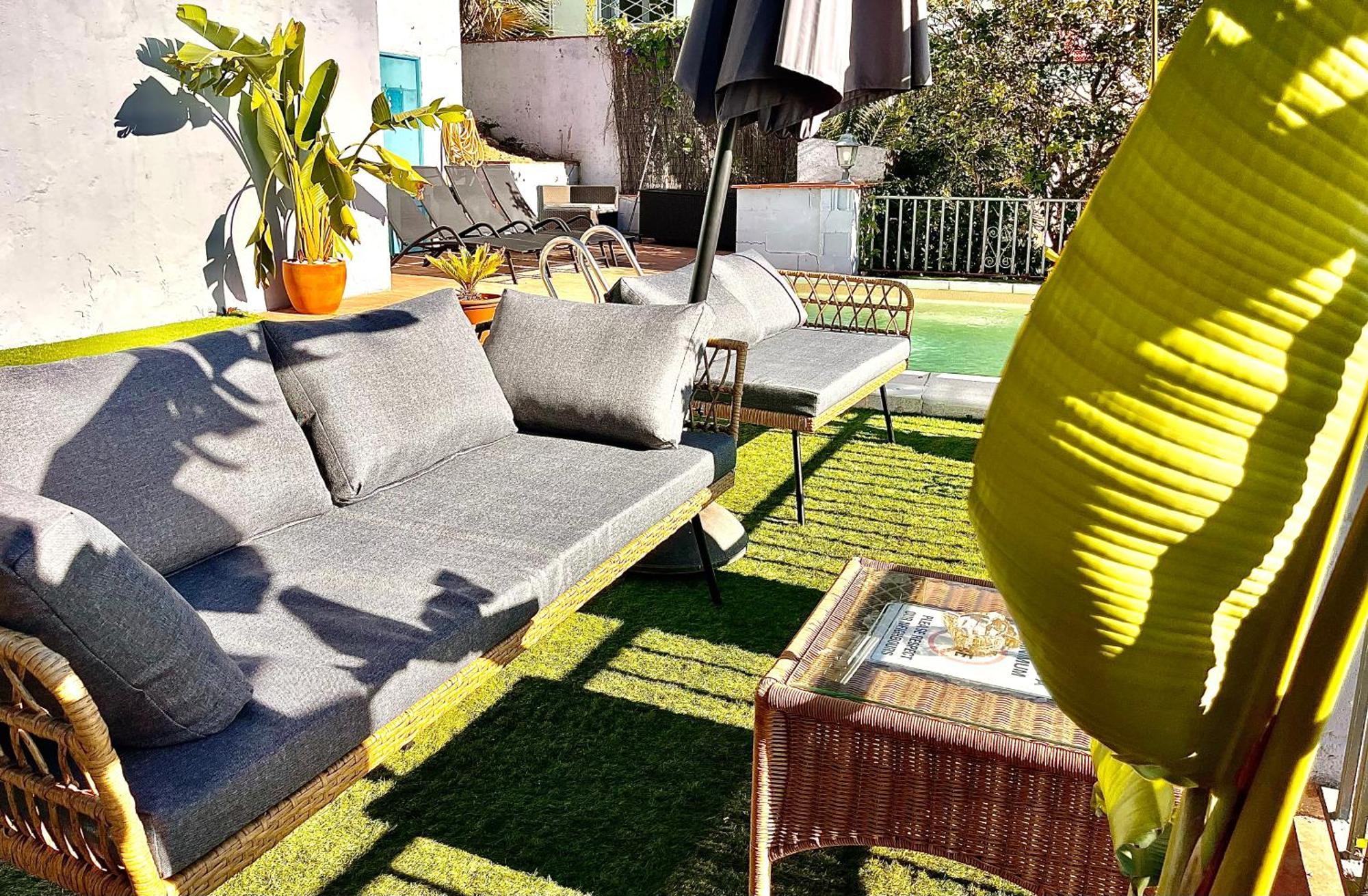Seahomes Vacations, La Casa Blue Mediterranean Lifestyle * Blanes