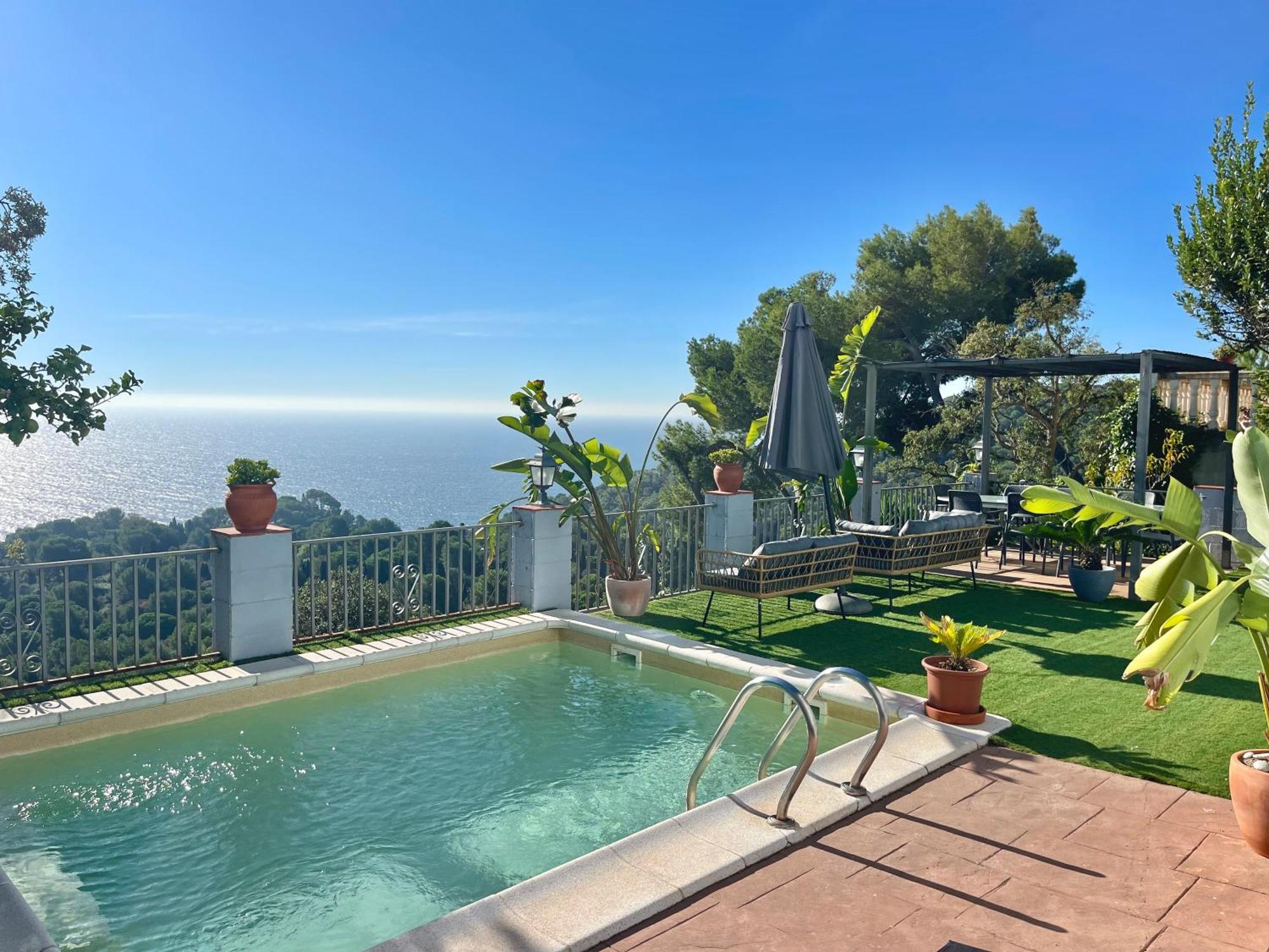 Seahomes Vacations, La Casa Blue Mediterranean Lifestyle Villa