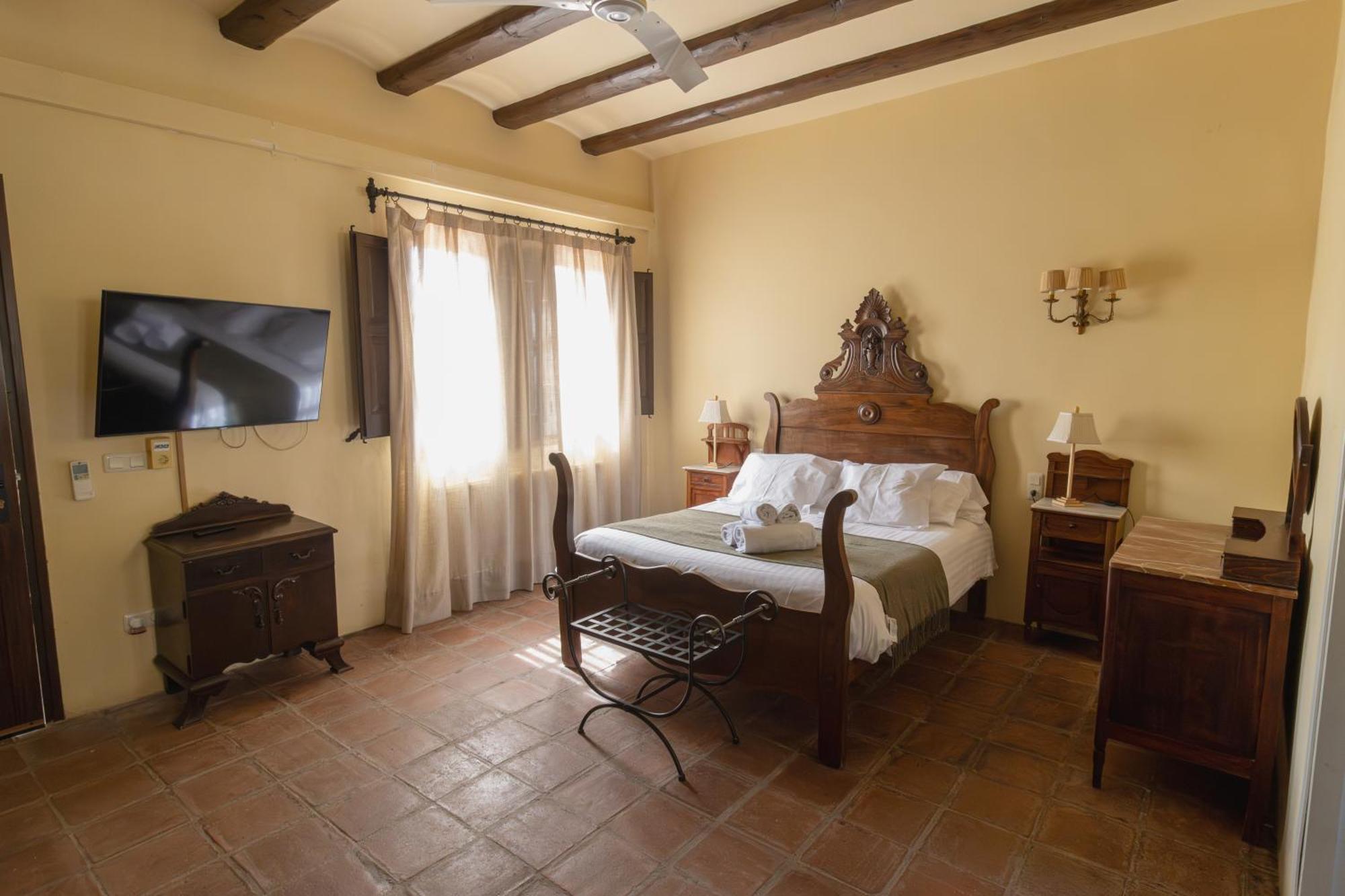 La Riera De * Peratallada