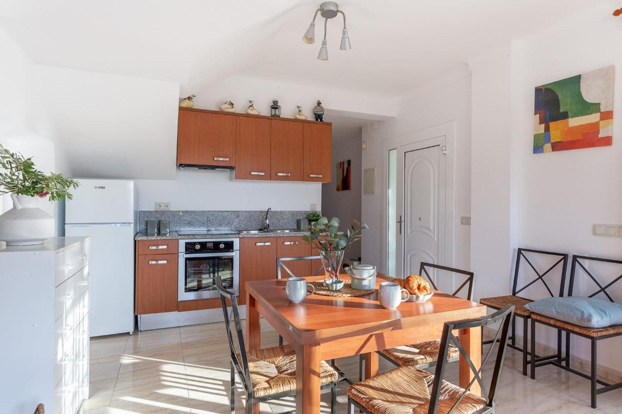 Holiday home Half Of The House Amapola L'Escala