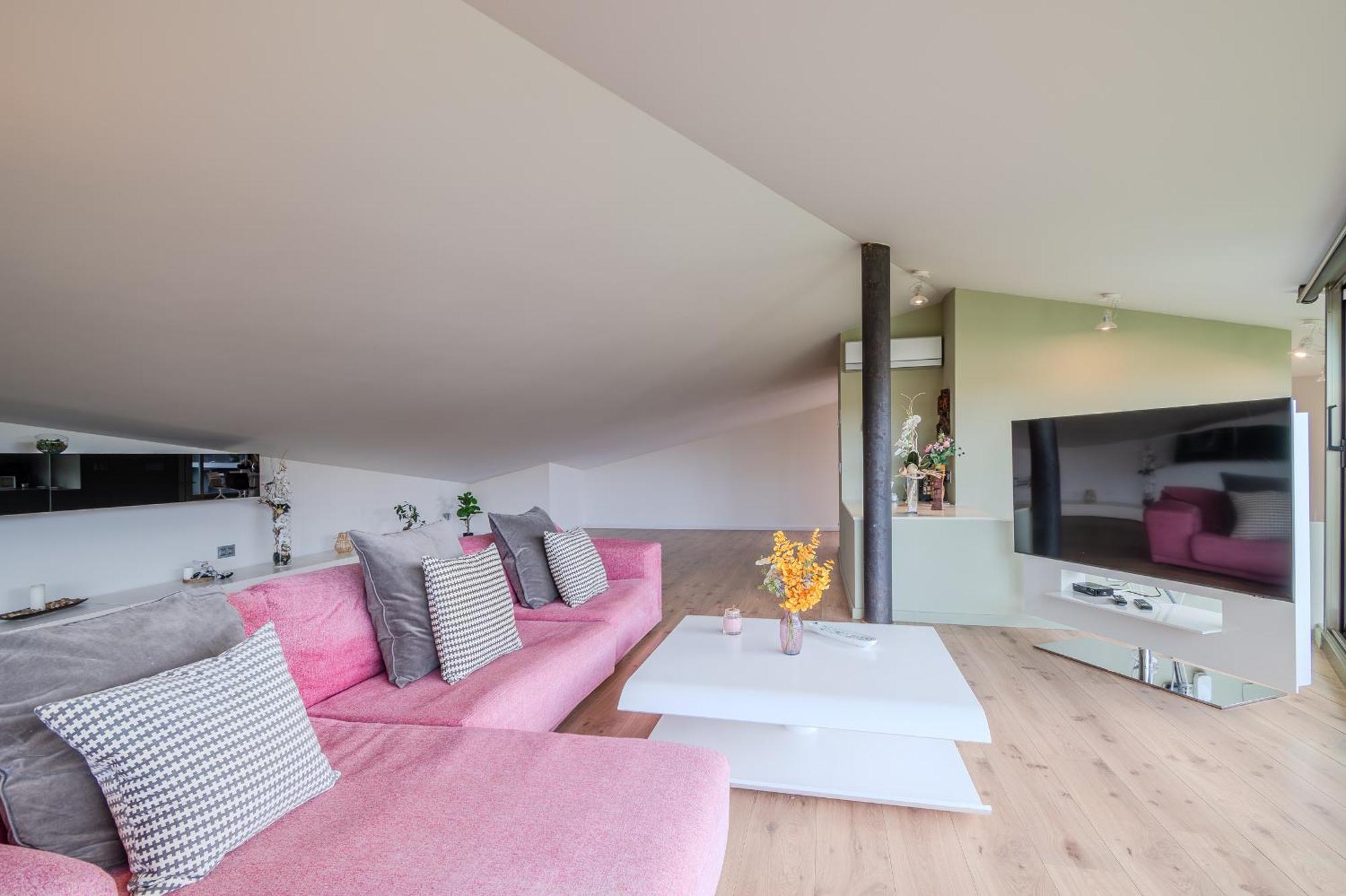 Gran Duplex Cerca Del Mar Con Piscina Privada En El Centro De