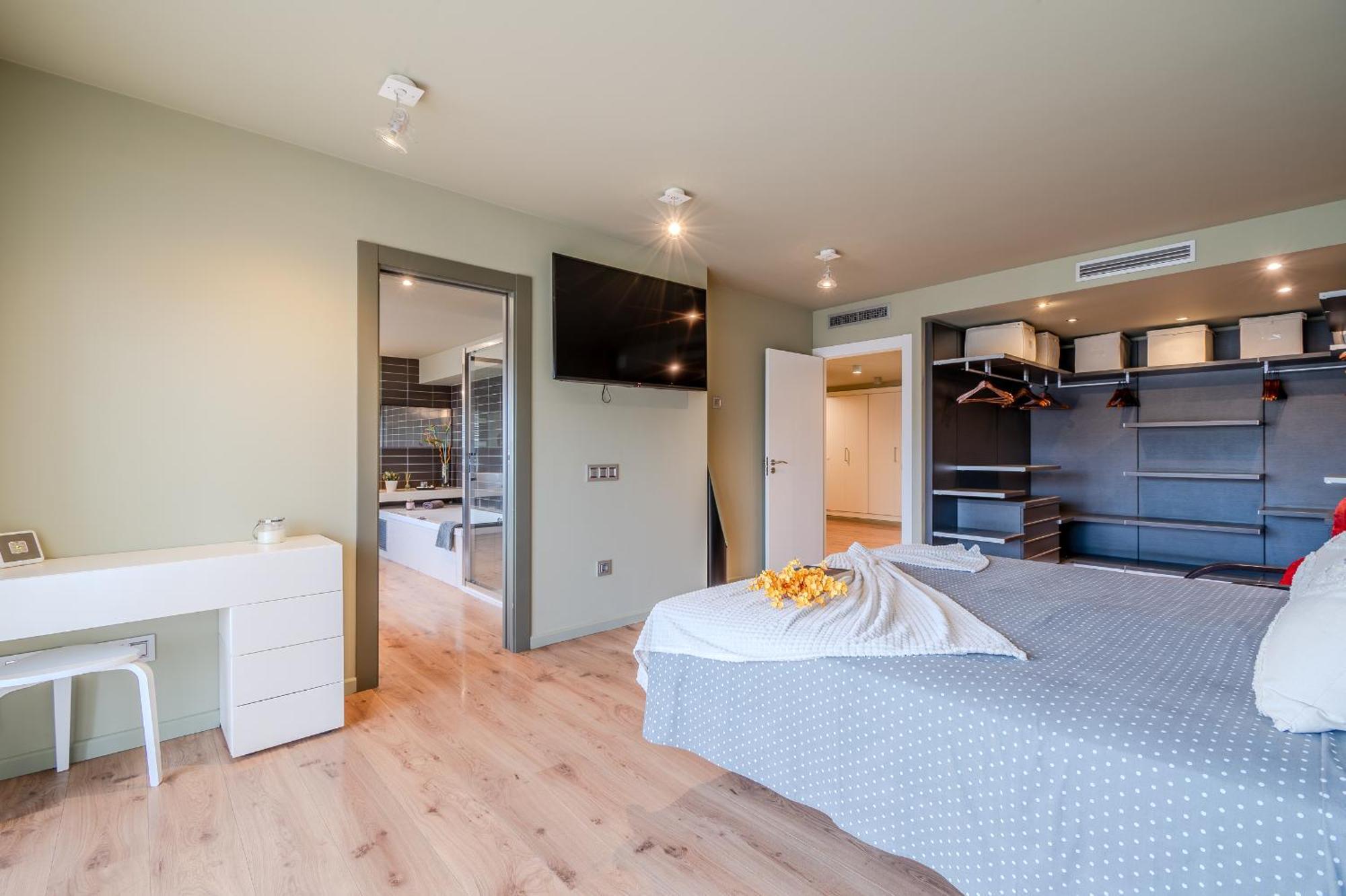 Сasa de vacaciones Gran Duplex Cerca Del Mar Con Piscina Privada En El Centro De *