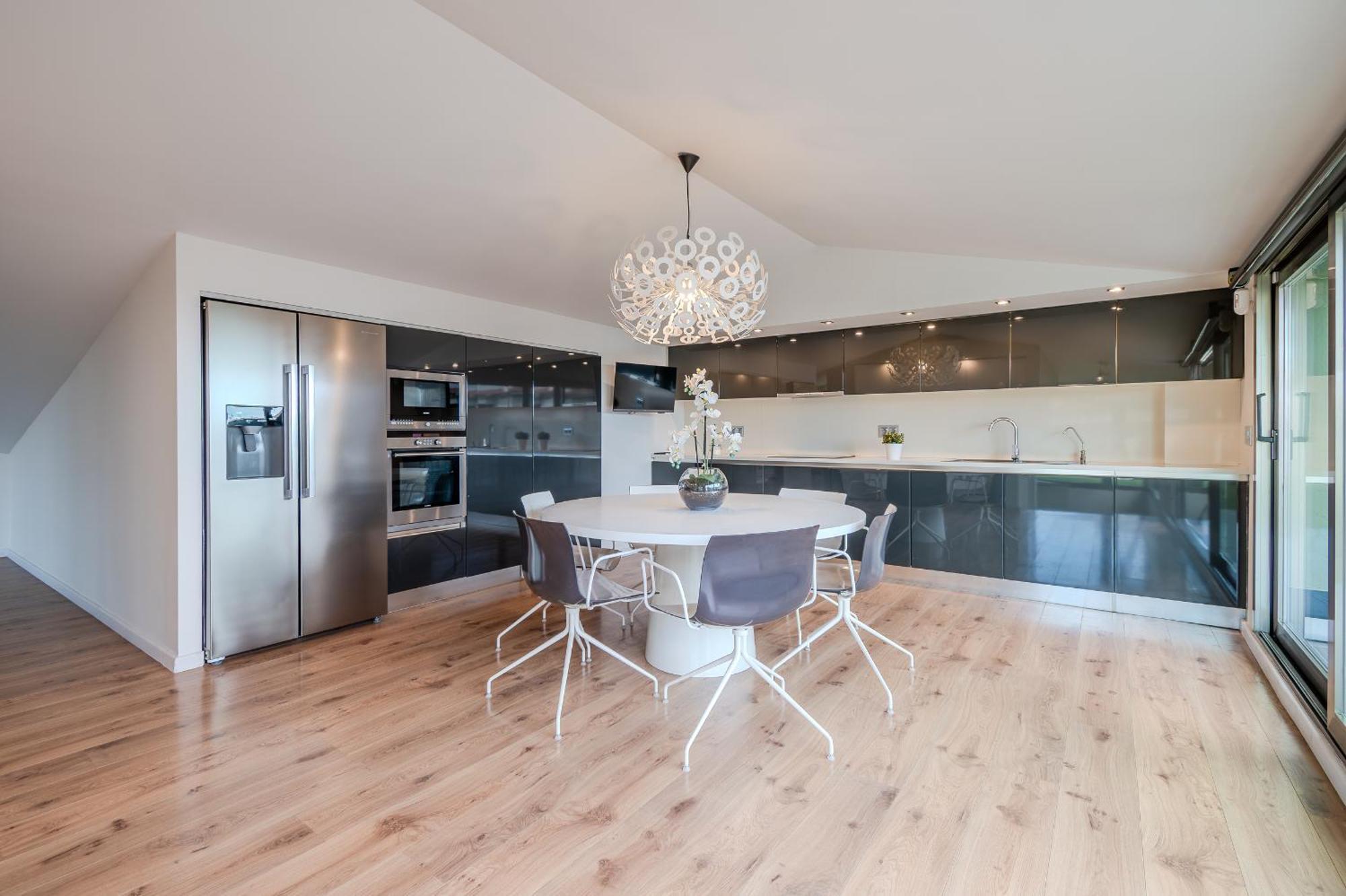 Сasa de vacaciones Gran Duplex Cerca Del Mar Con Piscina Privada En El Centro De Rosas