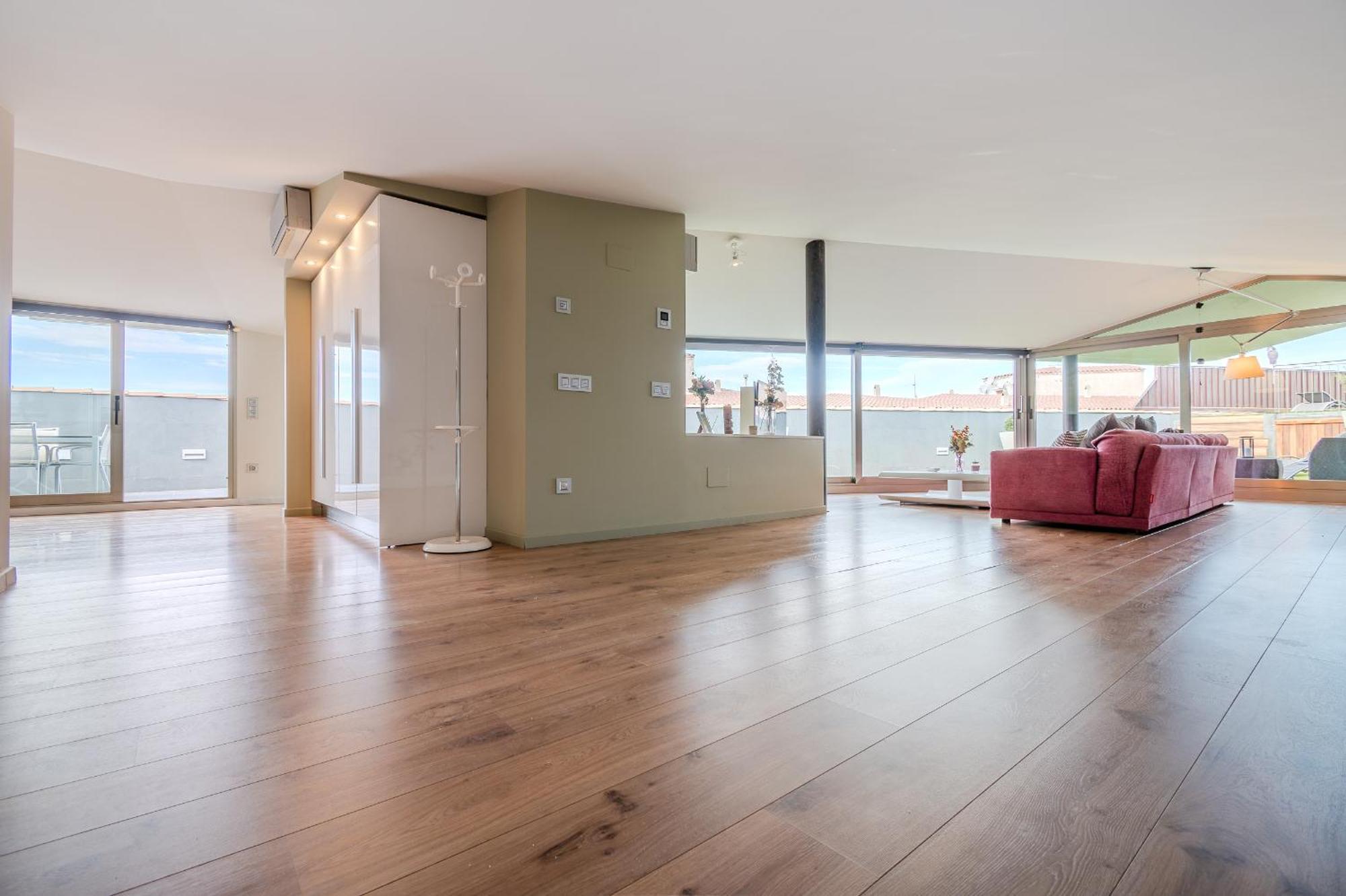 Сasa de vacaciones Gran Duplex Cerca Del Mar Con Piscina Privada En El Centro De