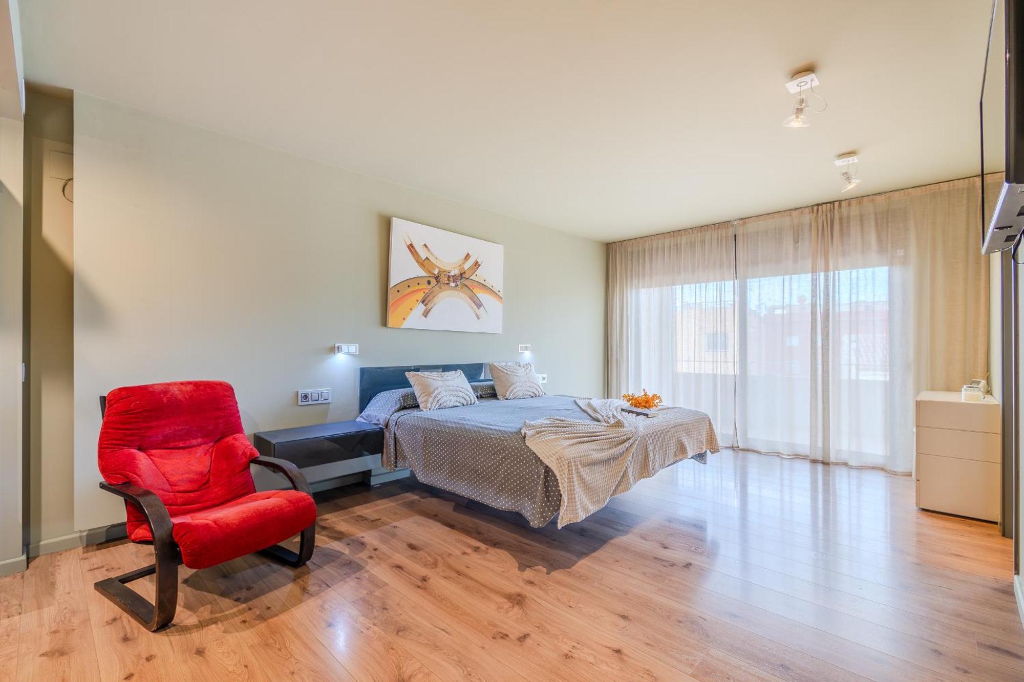 Gran Duplex Cerca Del Mar Con Piscina Privada En El Centro De *