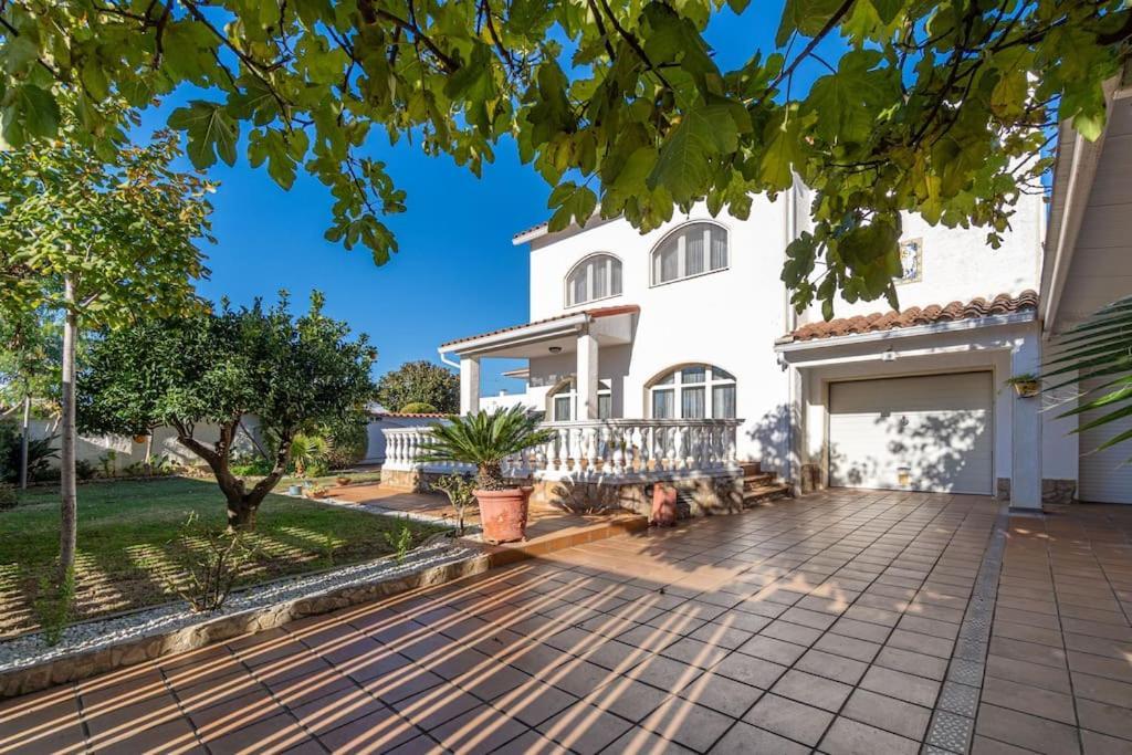 Sm21-gran En La Playa, 4 Habitaciones, Climatizada, Piscina, Barbacoa Y Wifi Empuriabrava