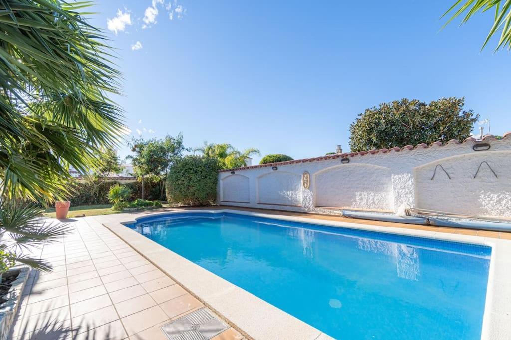 Villa Sm21-gran En La Playa, 4 Habitaciones, Climatizada, Piscina, Barbacoa Y Wifi