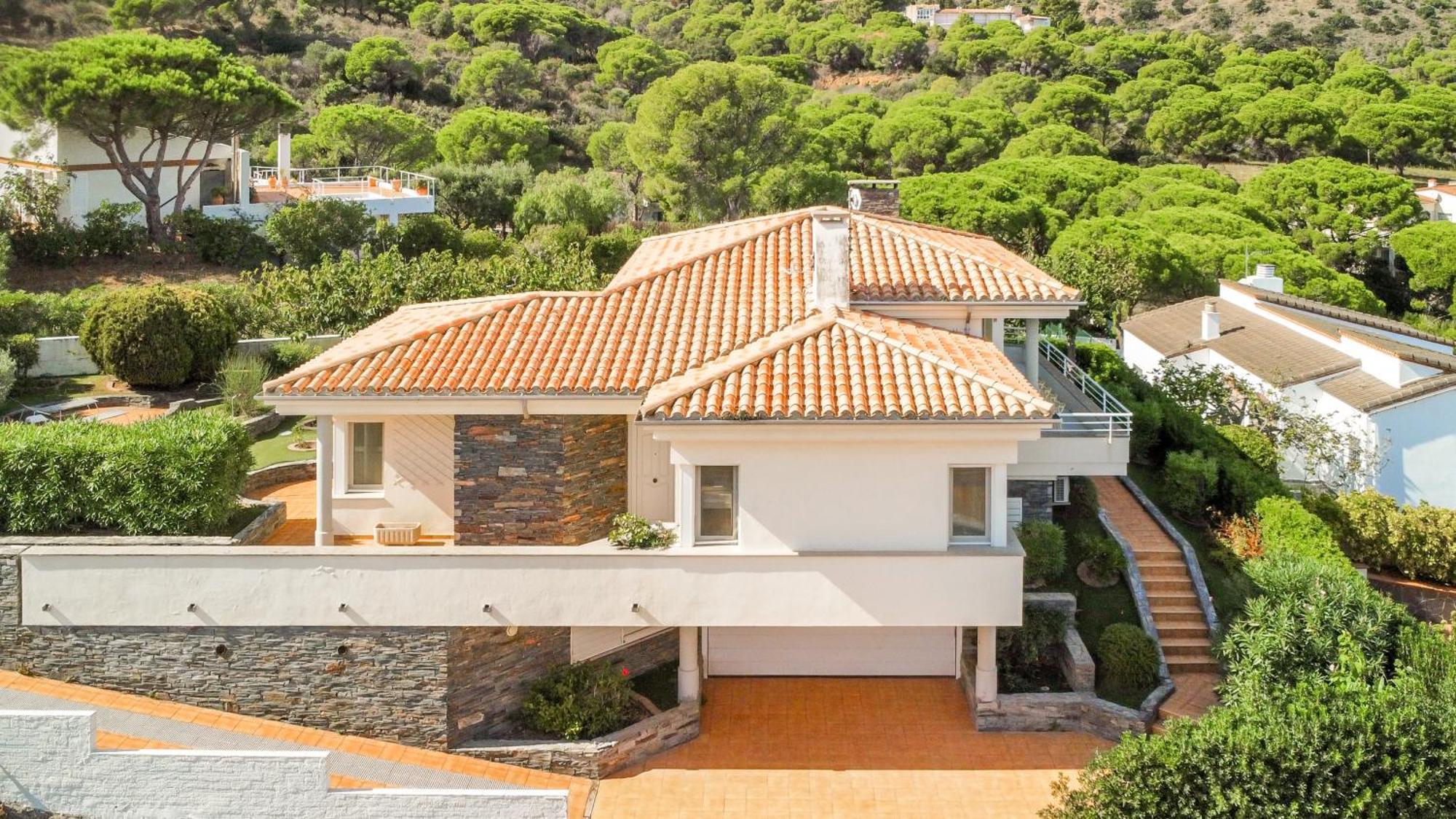 Villa Majordoms - Sarnella, *