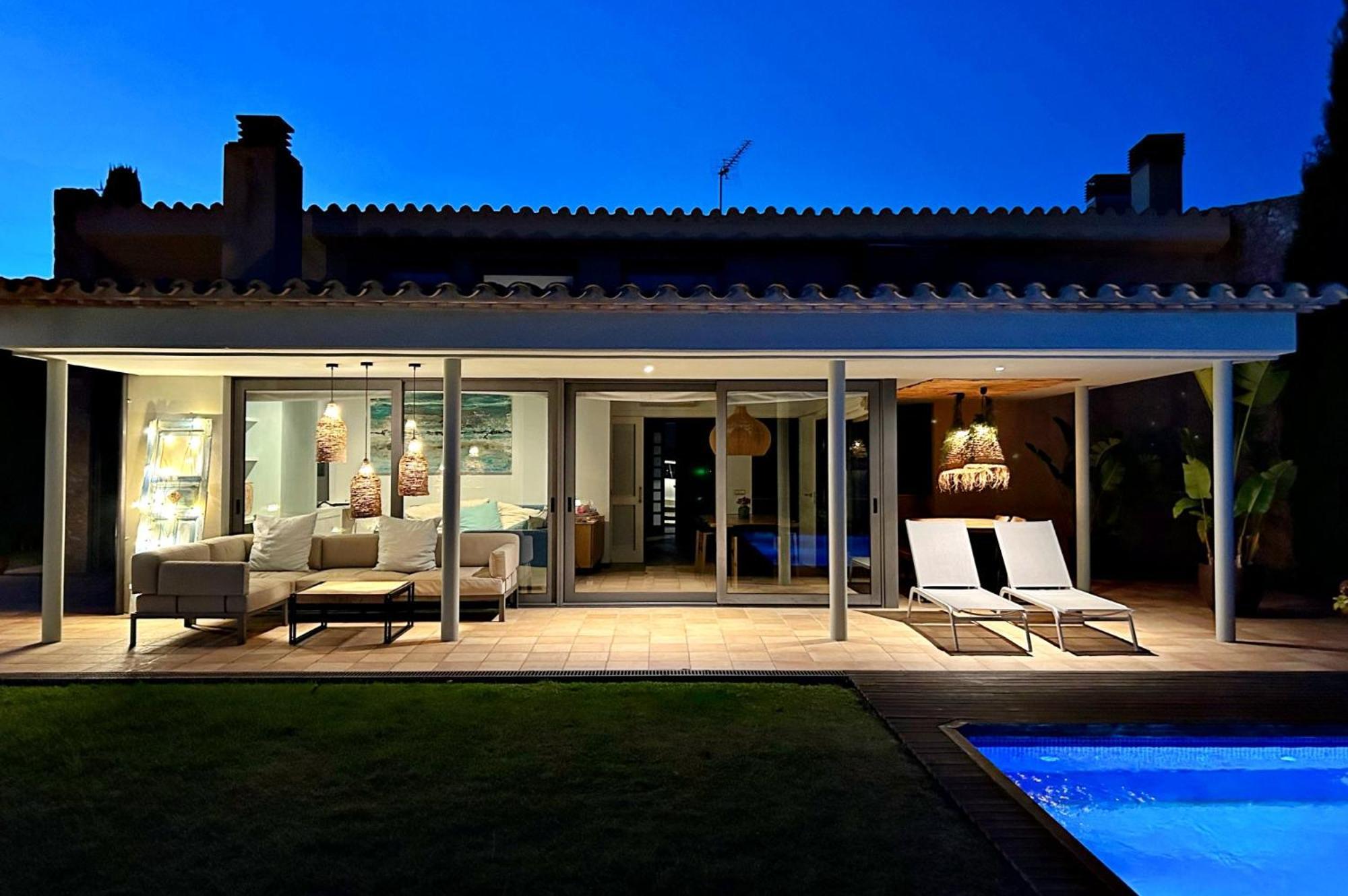 Villa Torrent Costa Brava, Con Piscina Privada! Pals