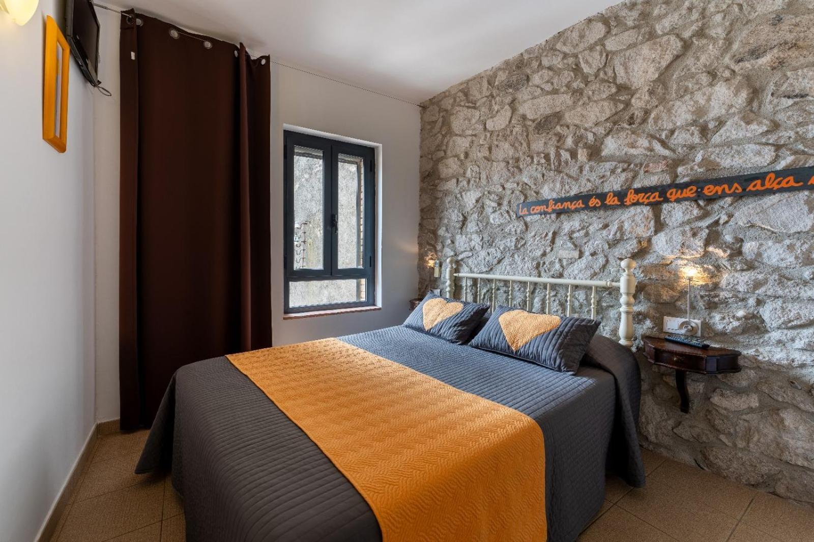 Country house Can Salva Amb Jacuzzi Privat