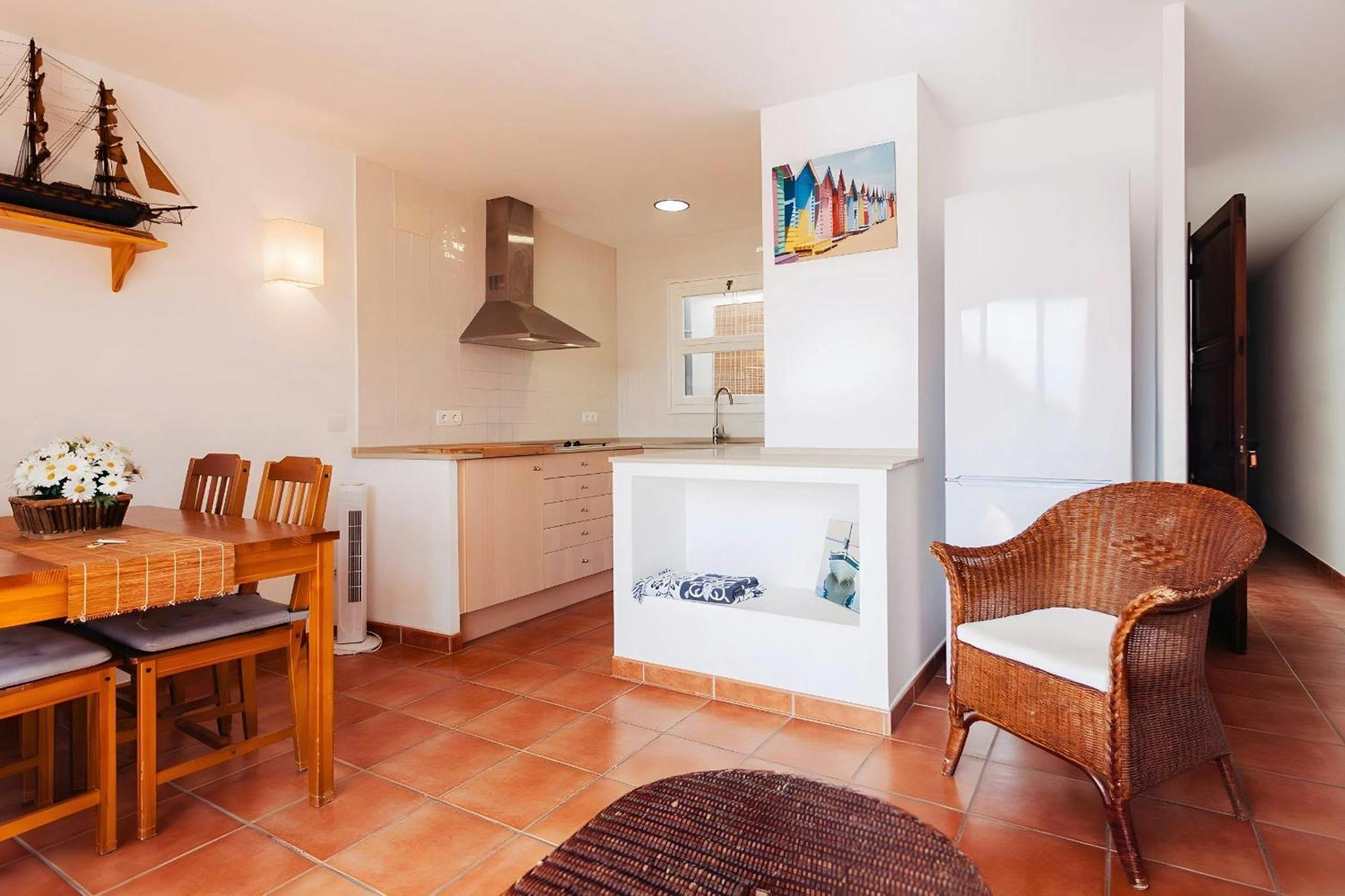 Beach 2 - Terrace Penthouse On The Beach Apartment Tamariu