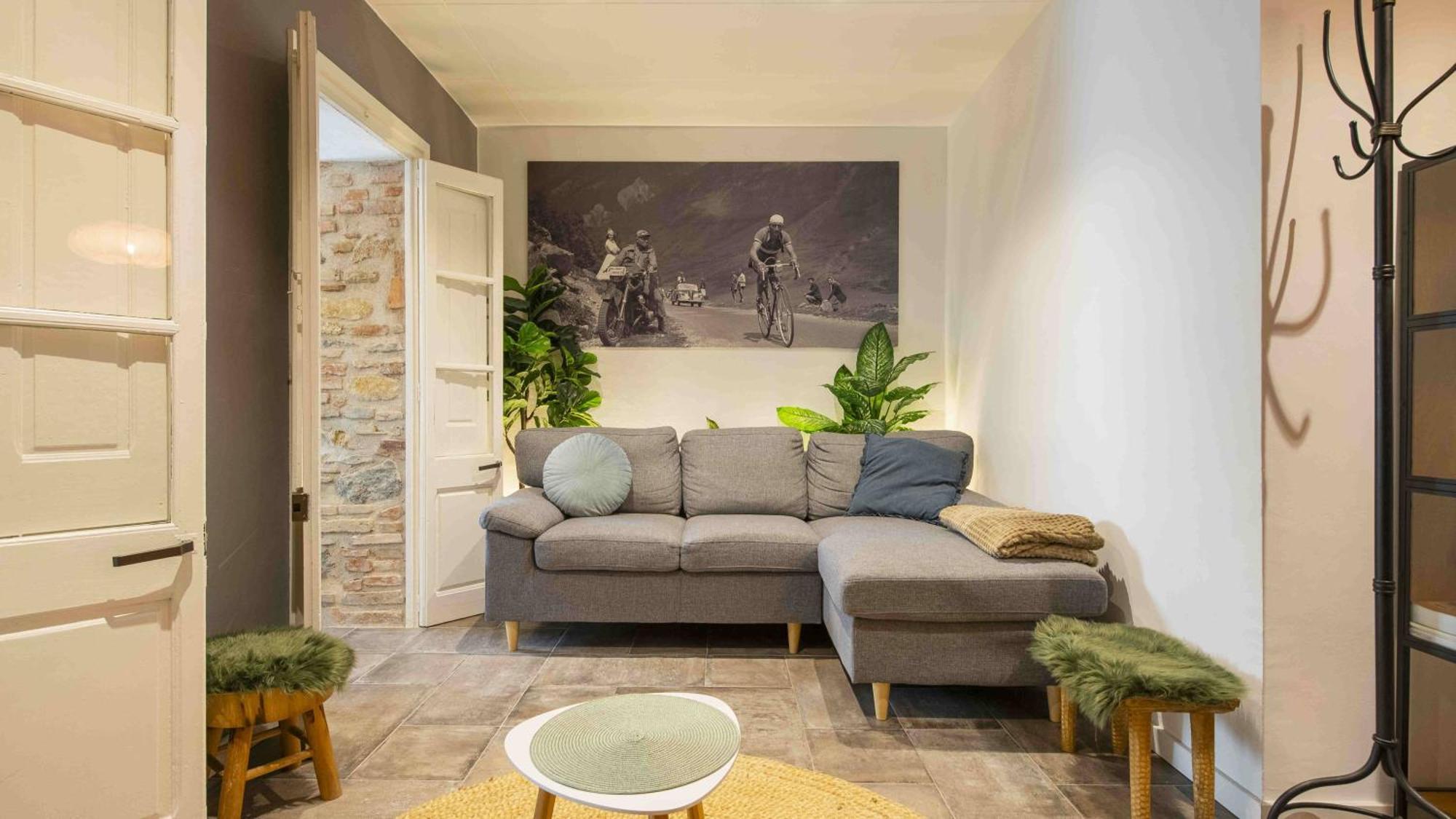 Apartment Chic In Center