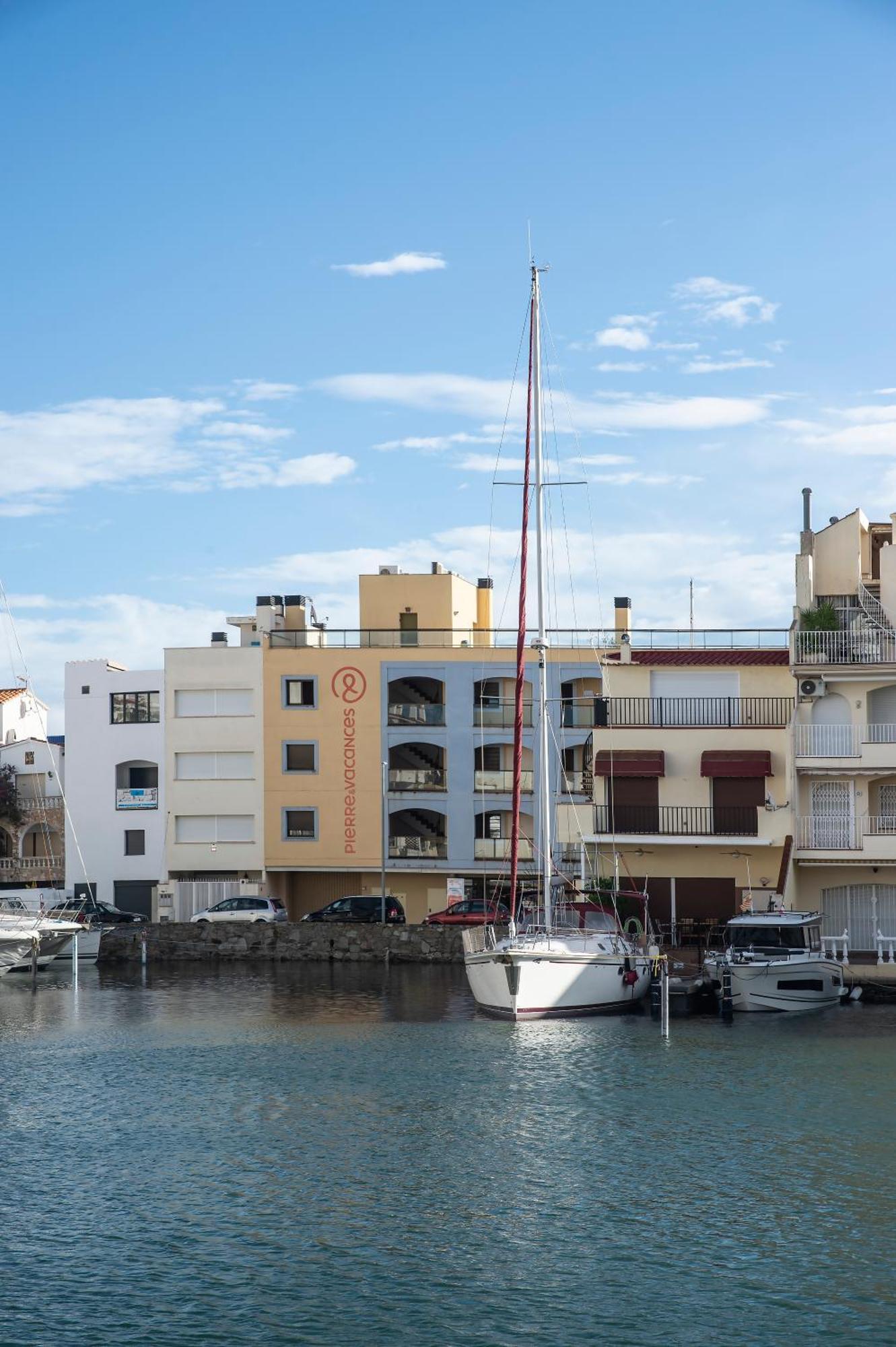 Apartment Pierre & Marina Empuriabrava