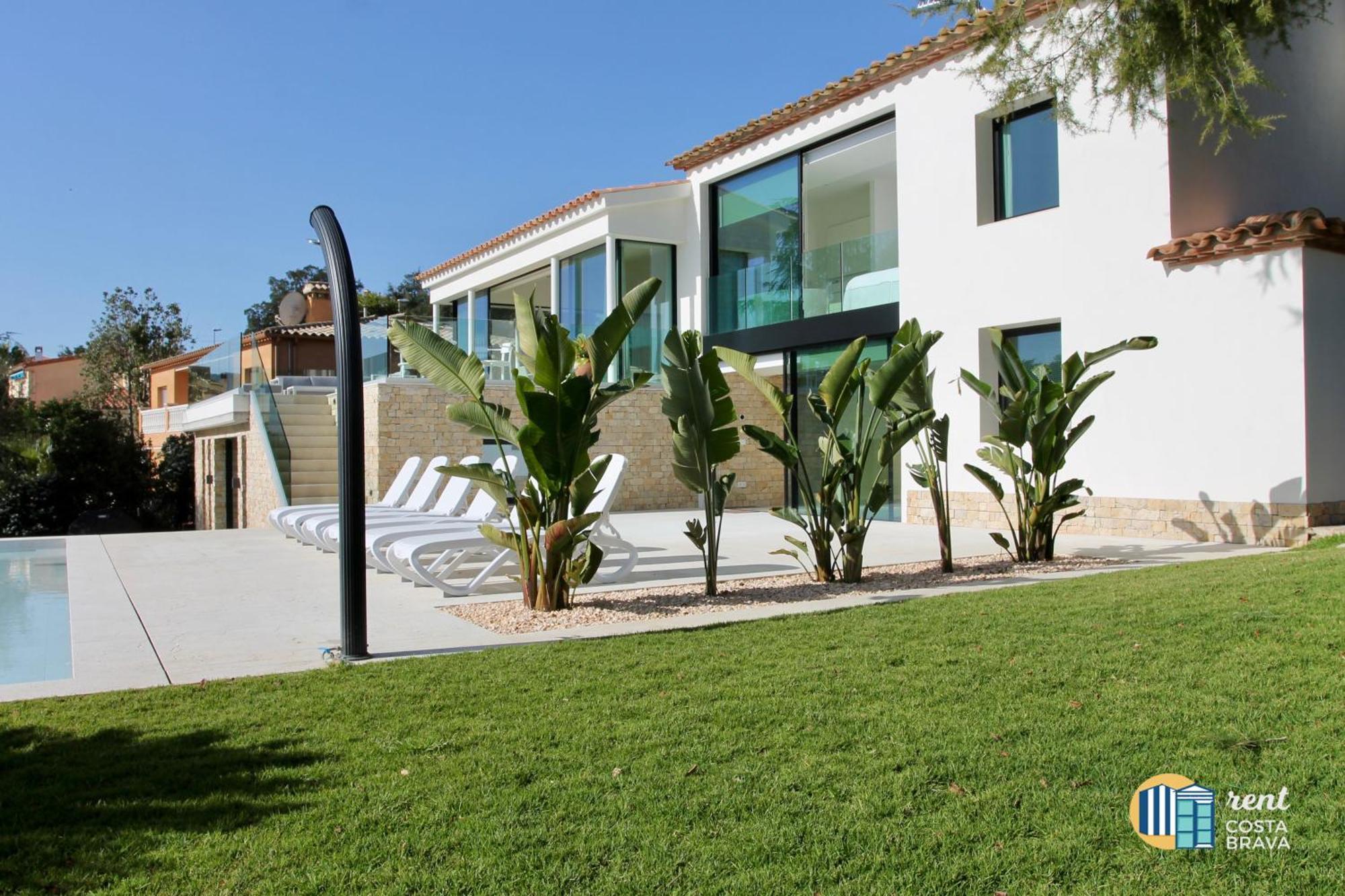 La Dolca By Rent Costa Brava Villa *