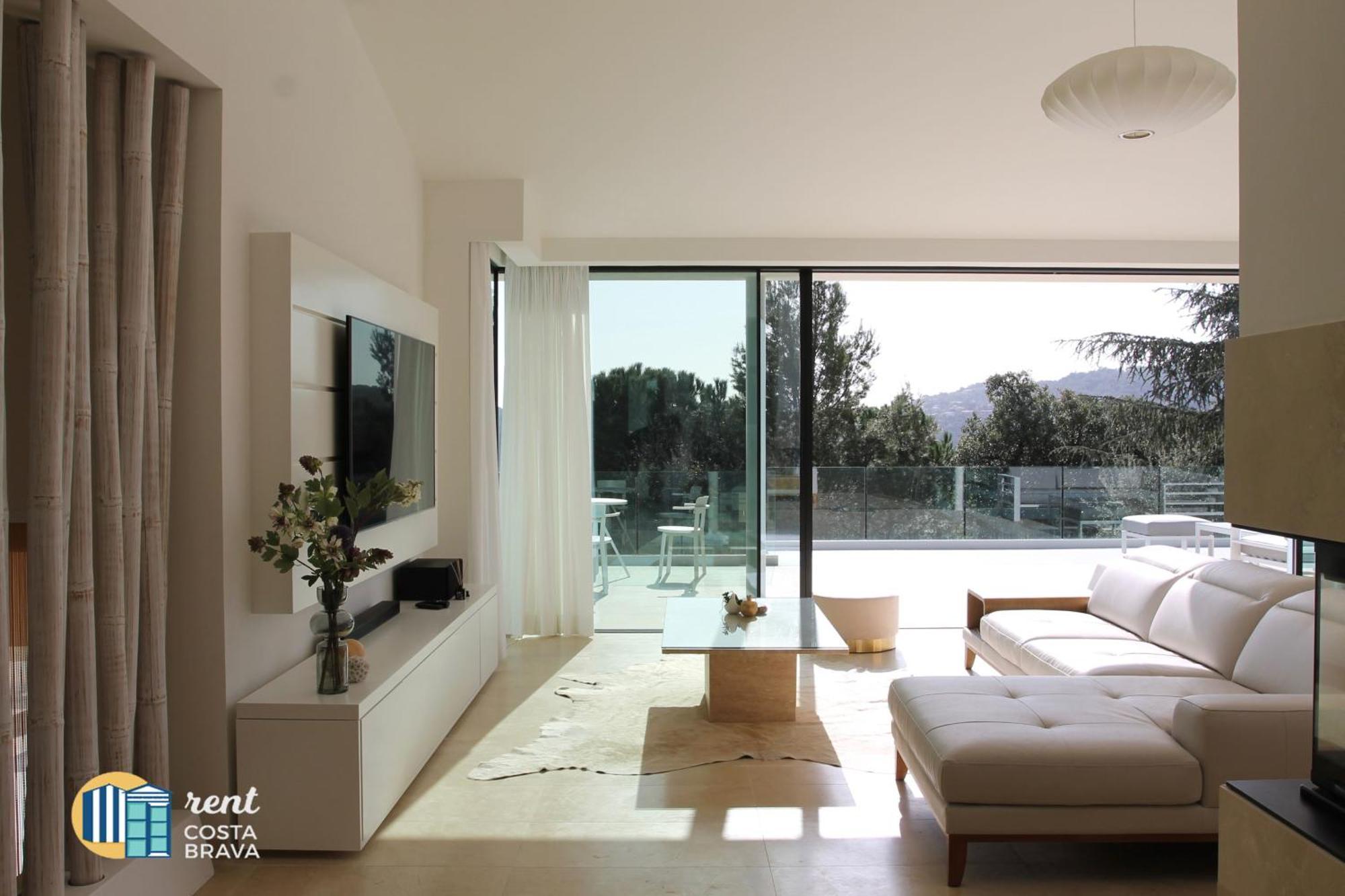 Villa La Dolca By Rent Costa Brava