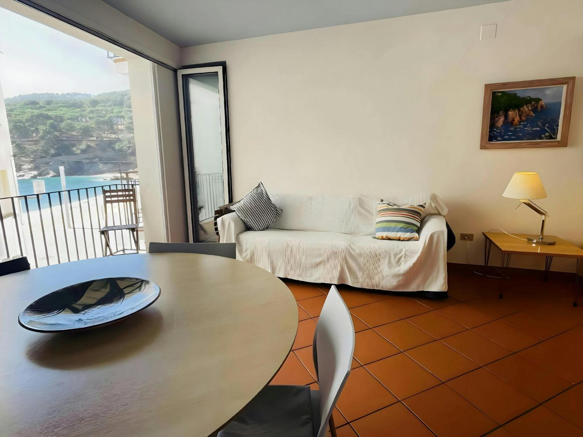 Apartment Tamariu Beachfront Ideal Para Familias Y Grupos. *