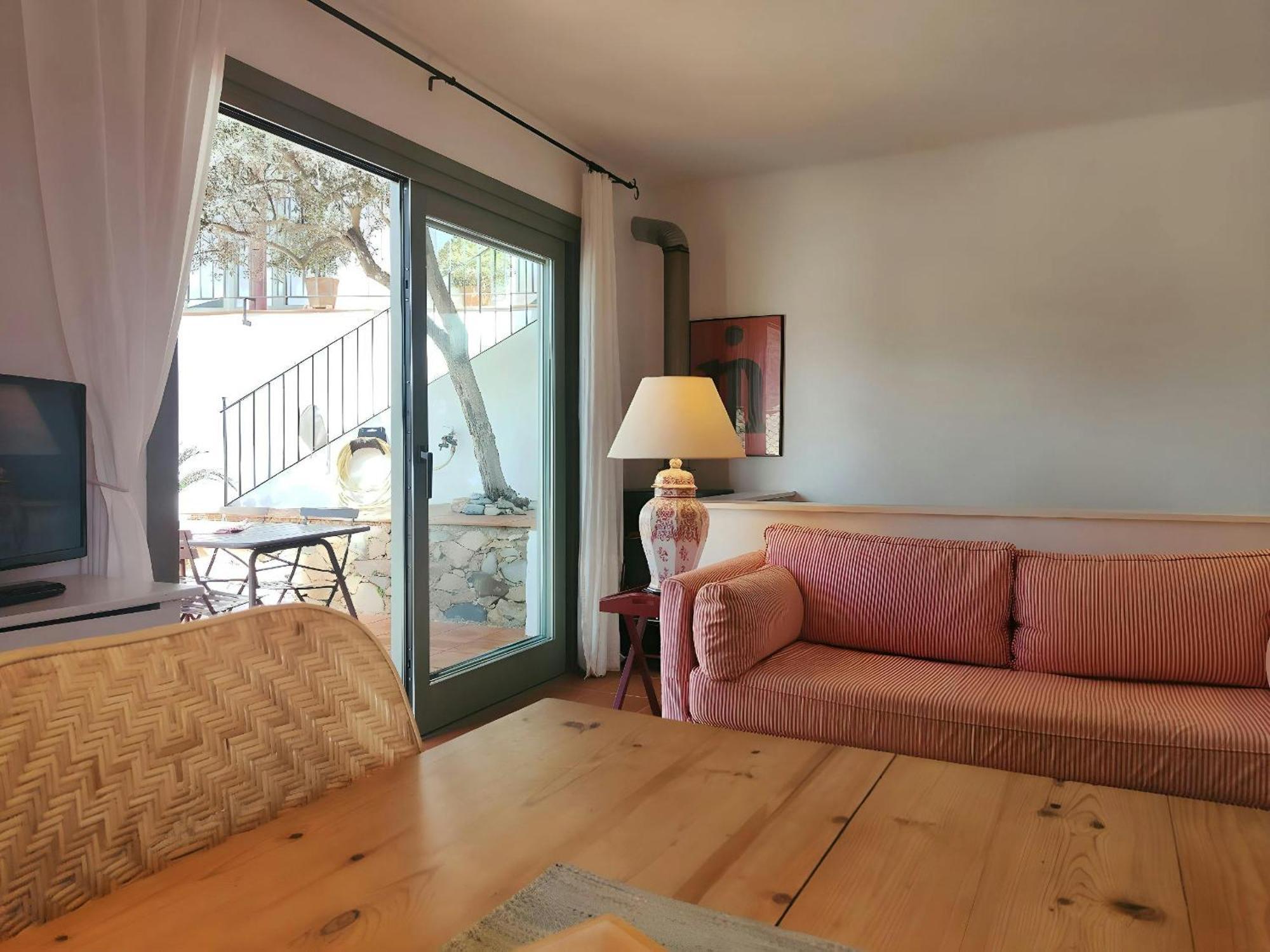 T2 - Sunny Duplex With Garden 50m From Tamariu