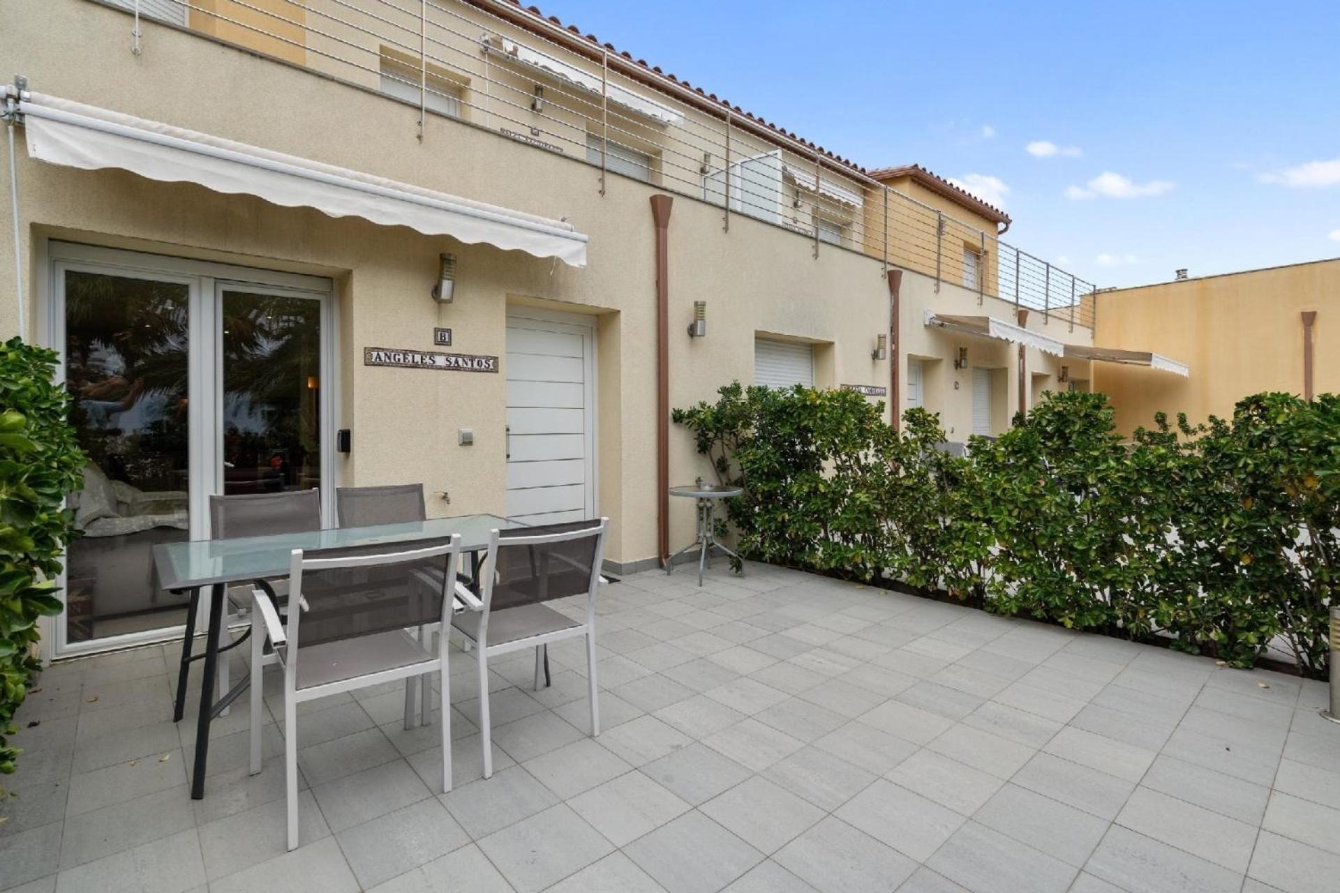 Fuer 4 Personen Ca 45 Qm In Empuriabrava, Costa Brava Golf De Roses * Ampuriabrava