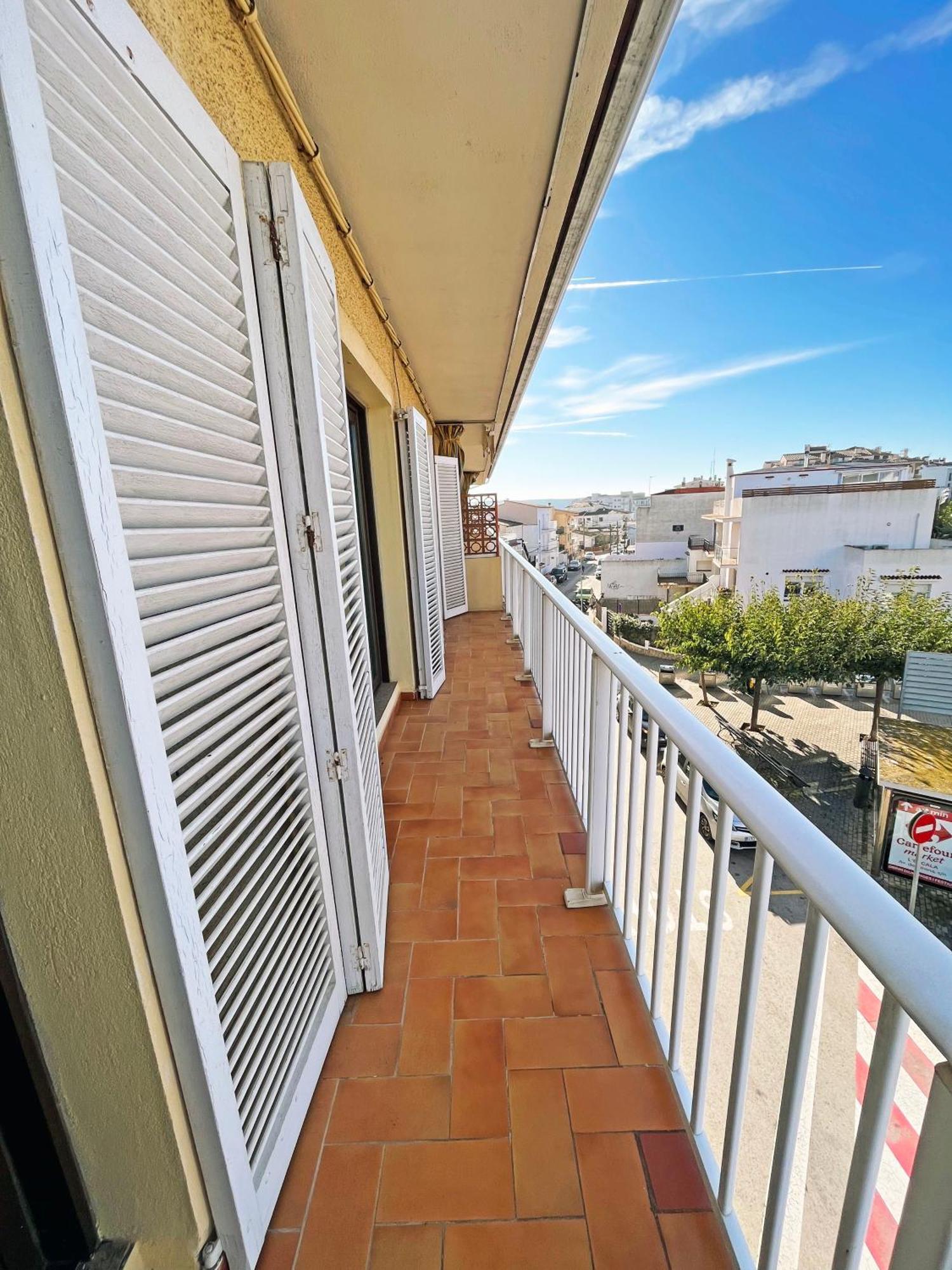 Con Gran Terraza En El Centro Apartamento L' Escala