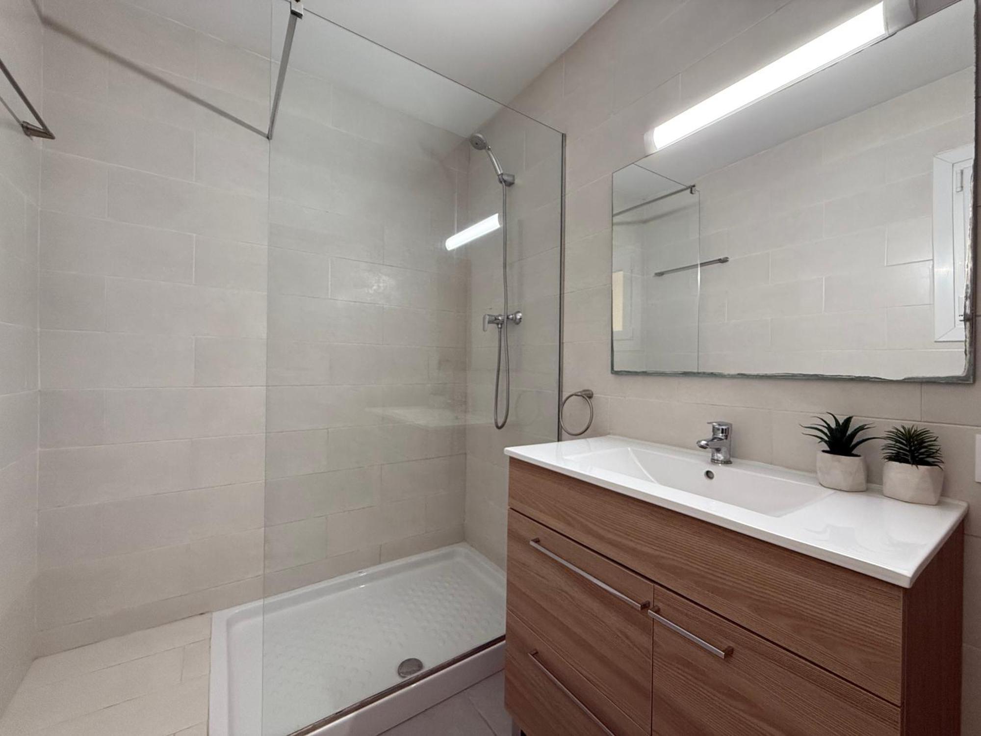 Agi Peater Center Apartment *