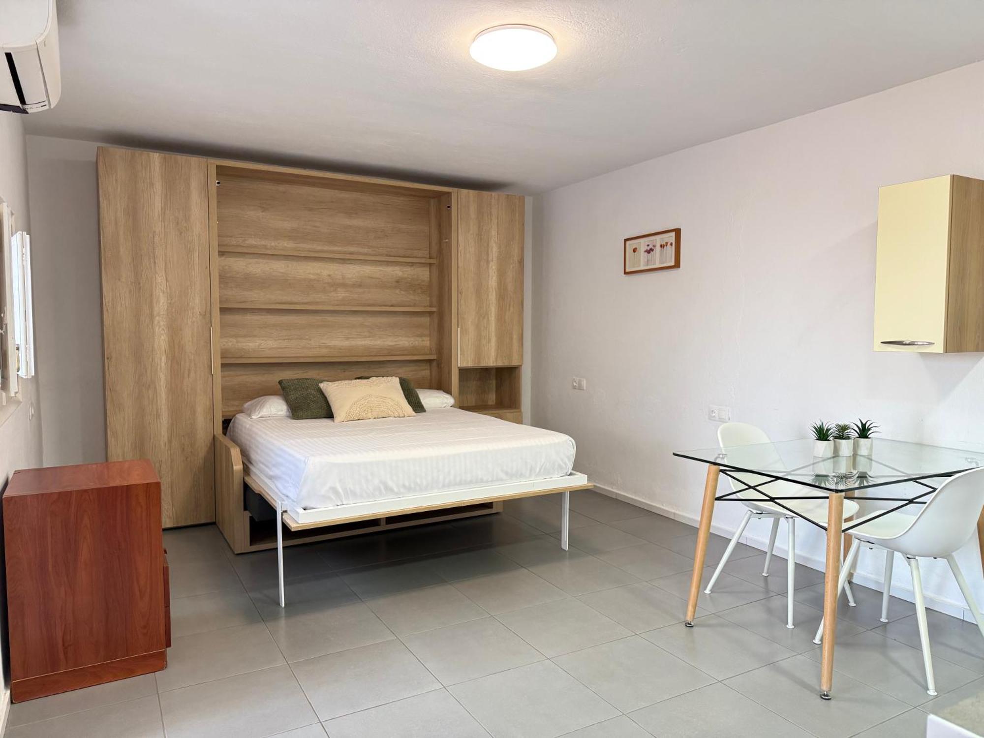 Agi Peater Center Apartment *