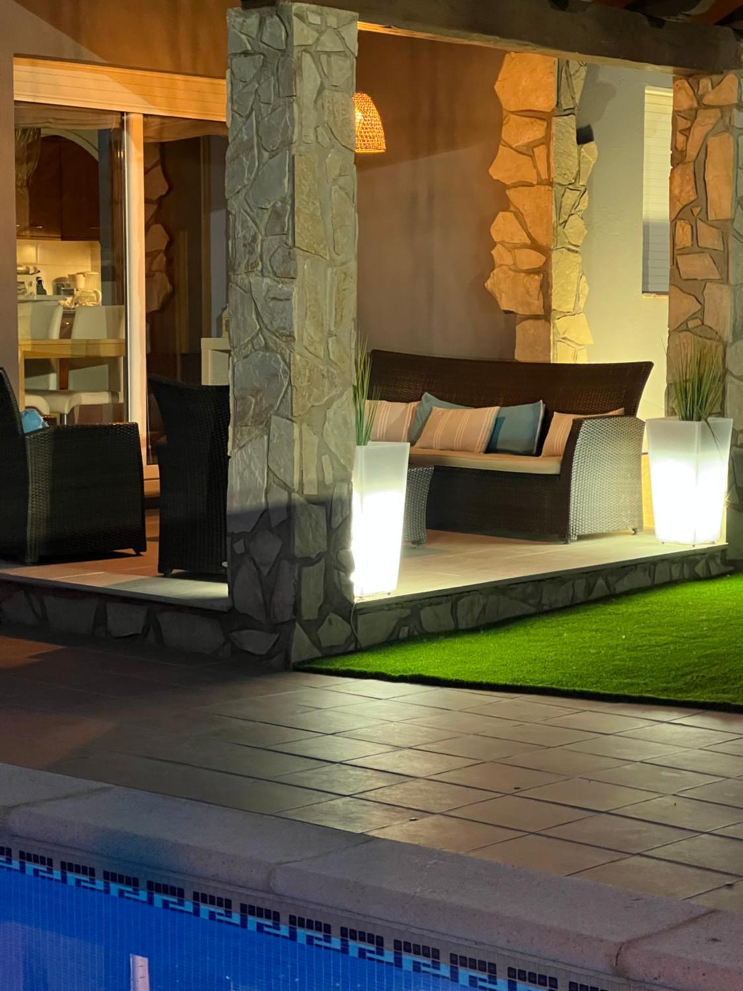 Casa En L Escala Con Piscina Y Wifi Free *